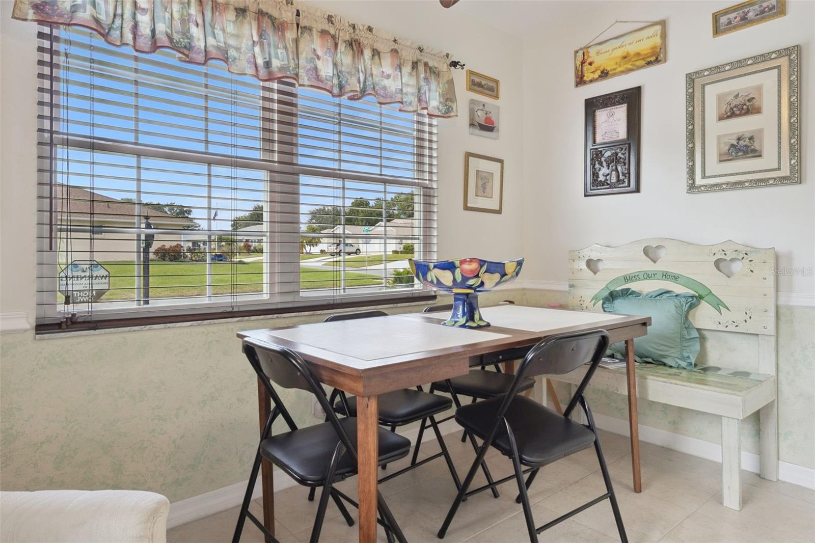 Image 27 of 82 For 26600 Racquet Circle