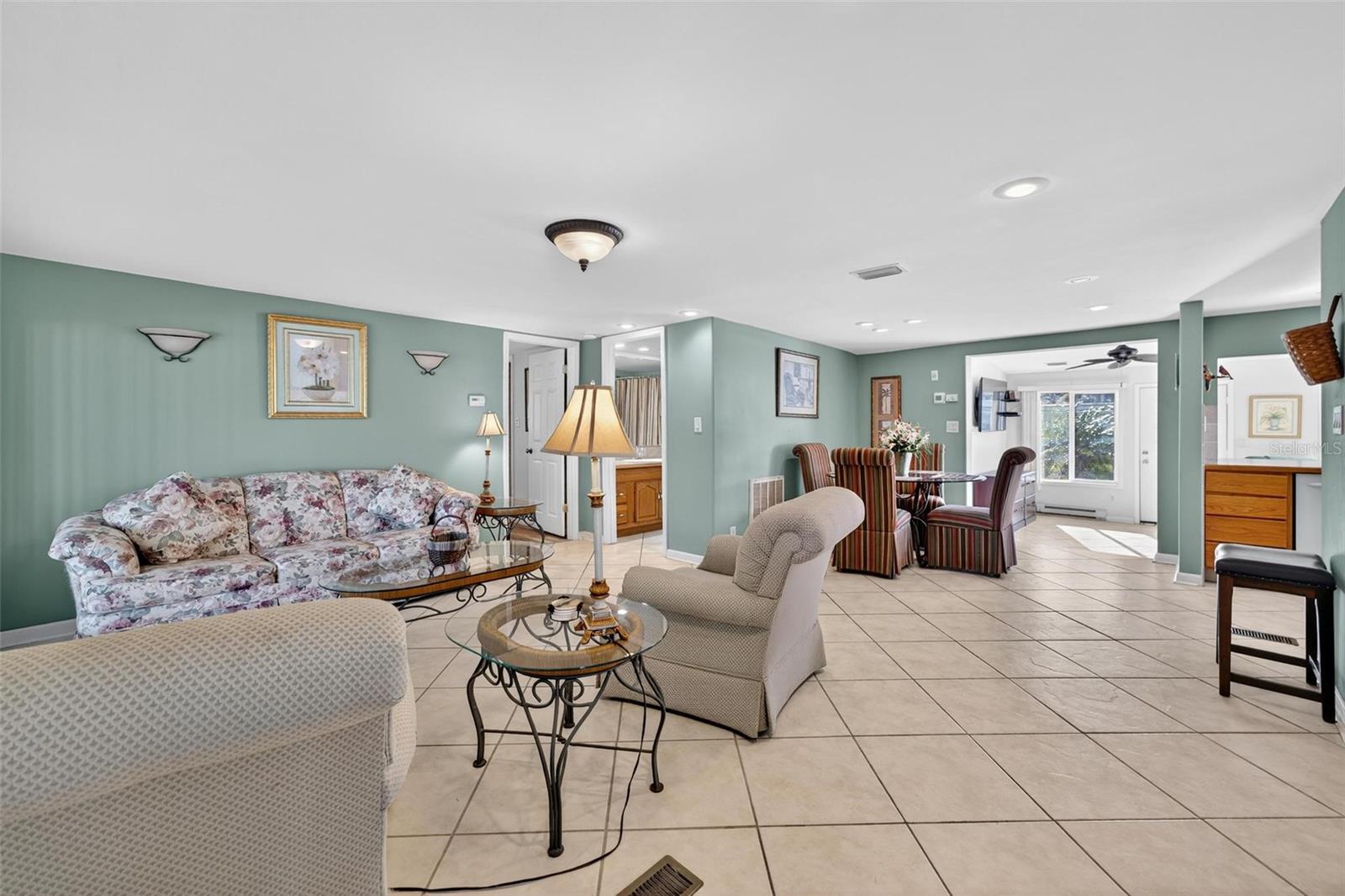 Image 10 of 75 For 945 Todd Way