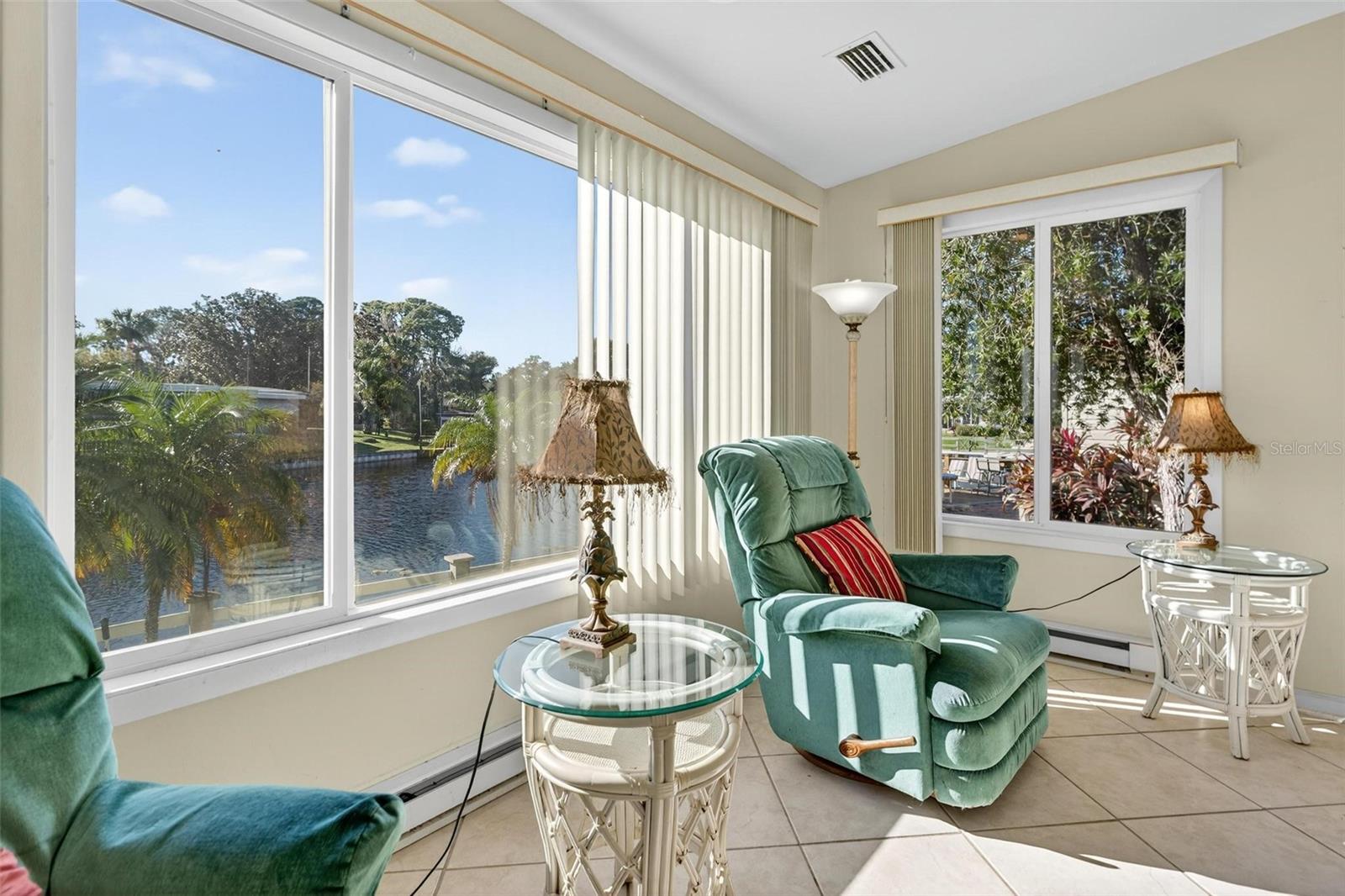 Image 15 of 75 For 945 Todd Way