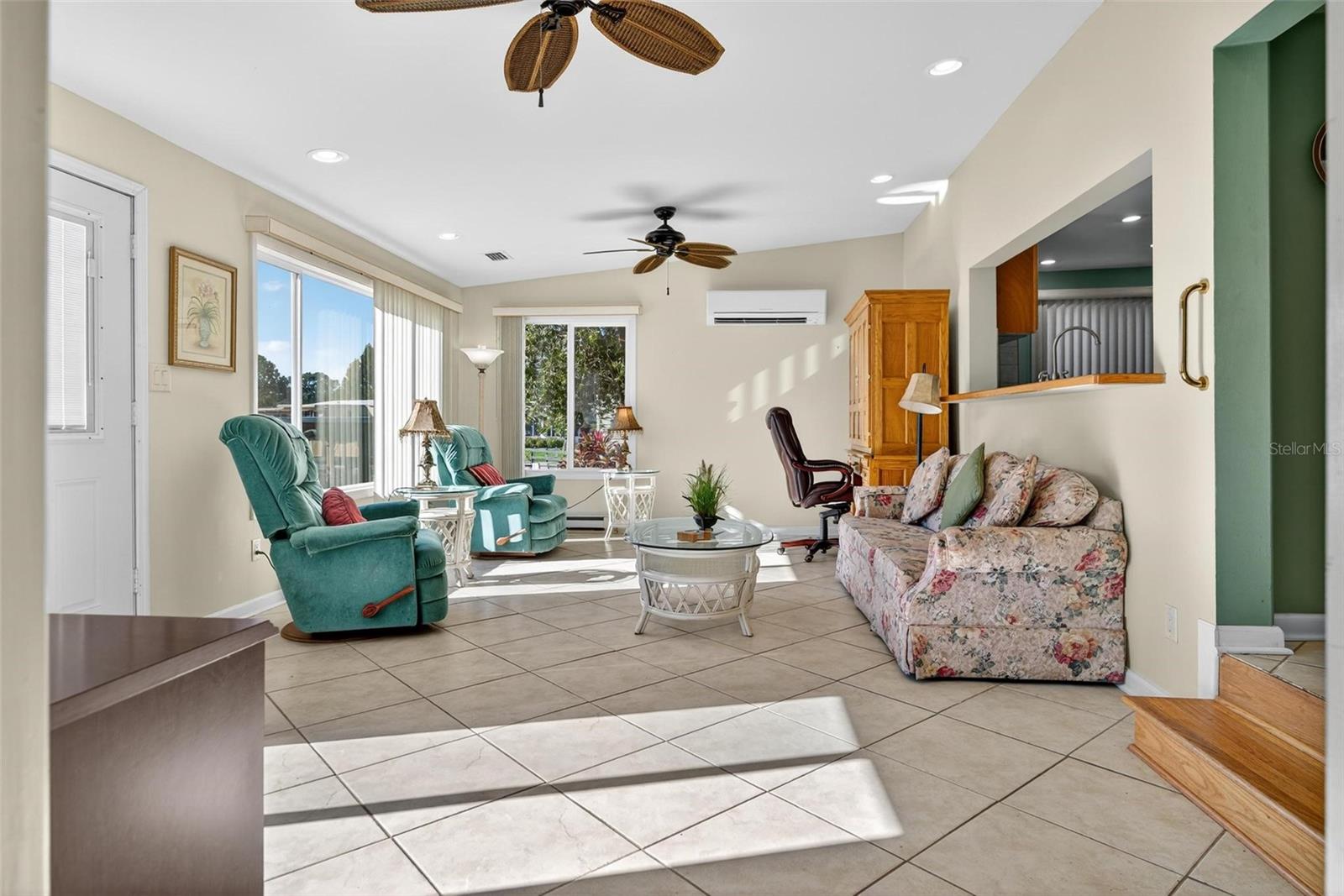 Image 21 of 75 For 945 Todd Way