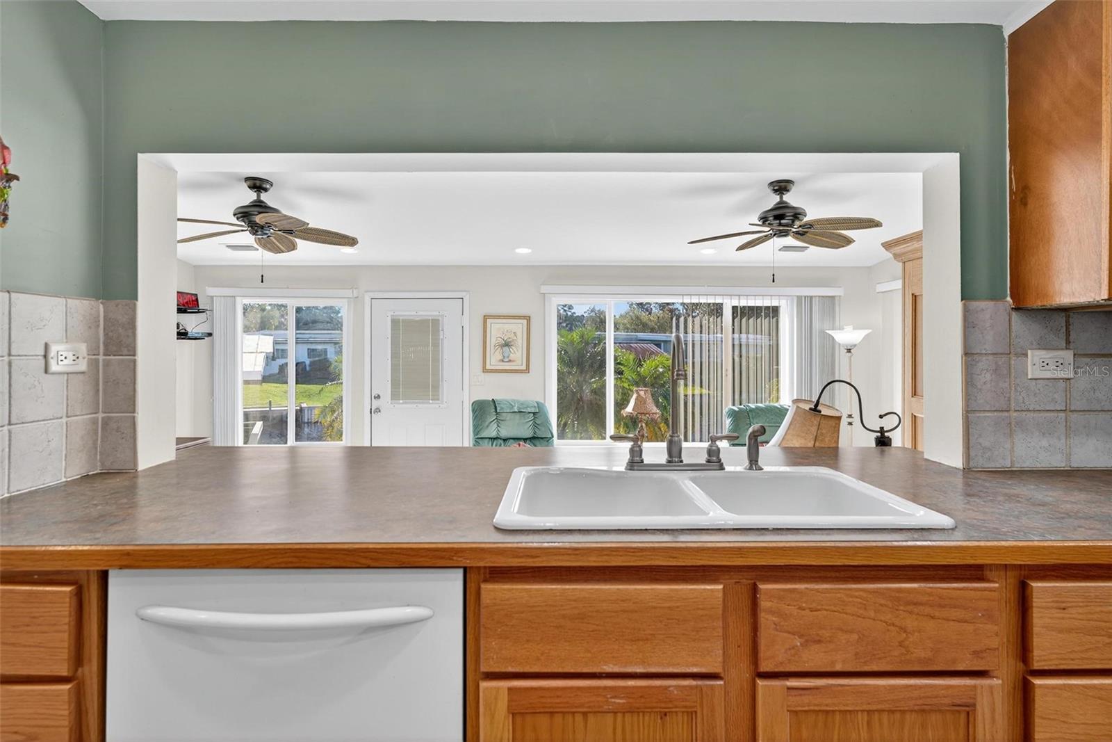 Image 25 of 75 For 945 Todd Way