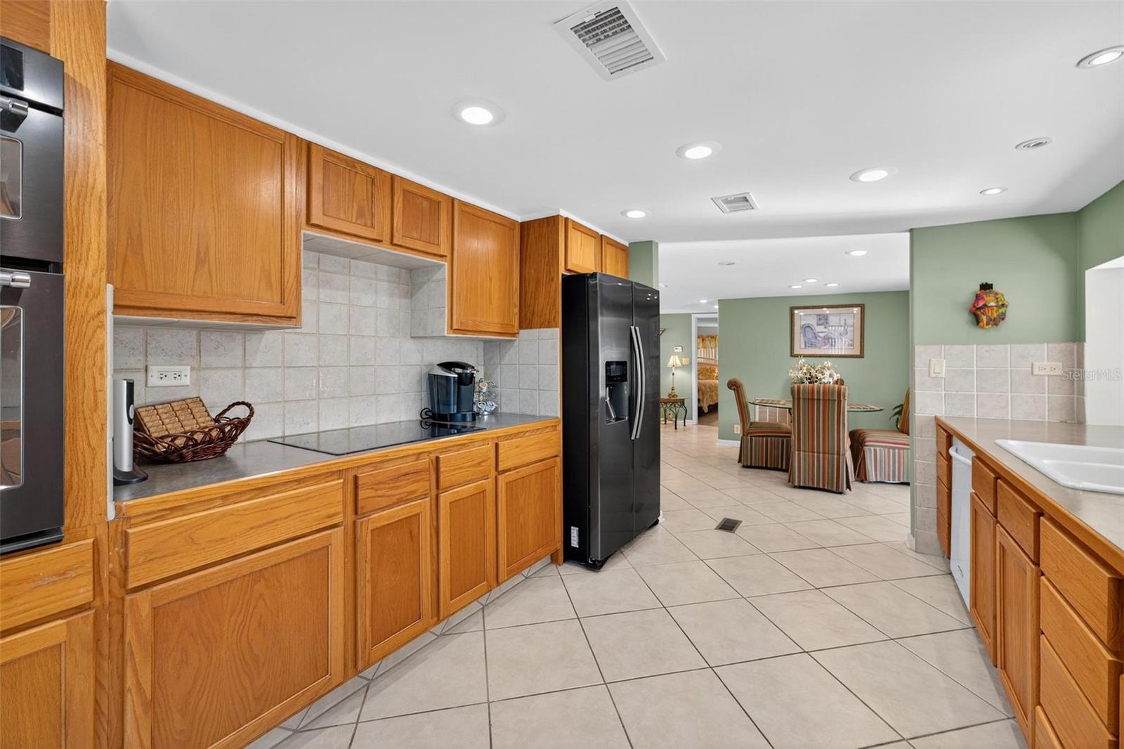 Image 27 of 75 For 945 Todd Way