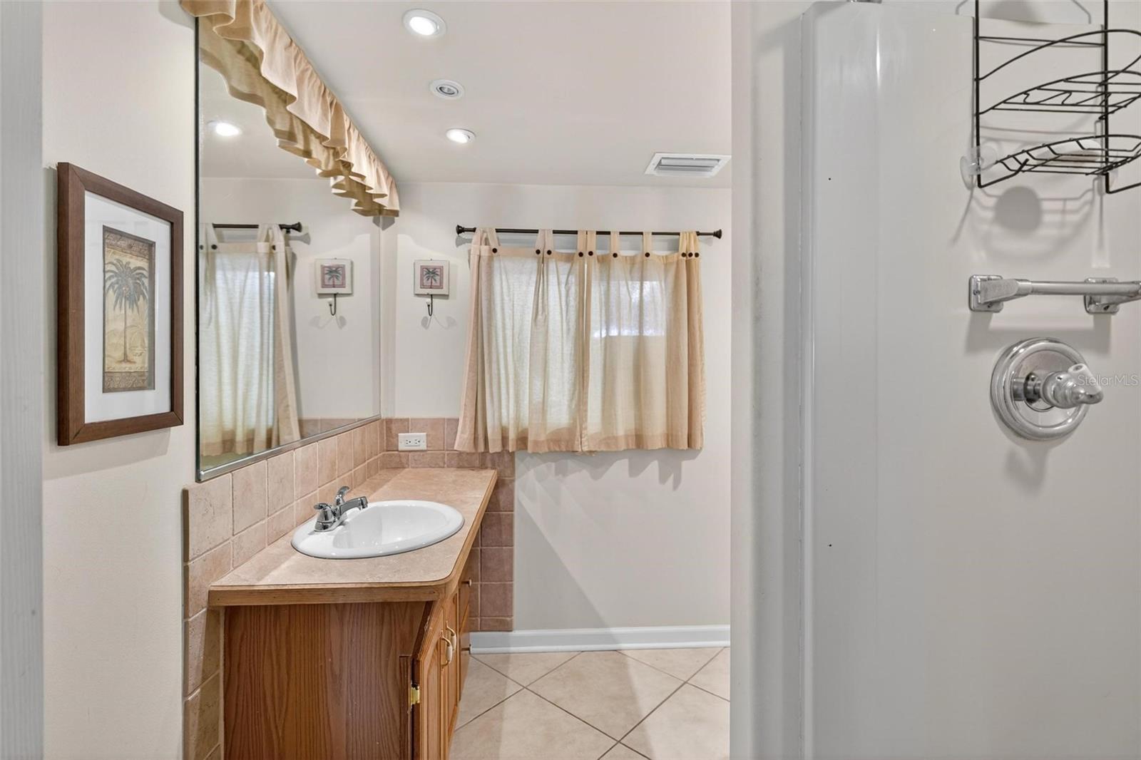 Image 35 of 75 For 945 Todd Way