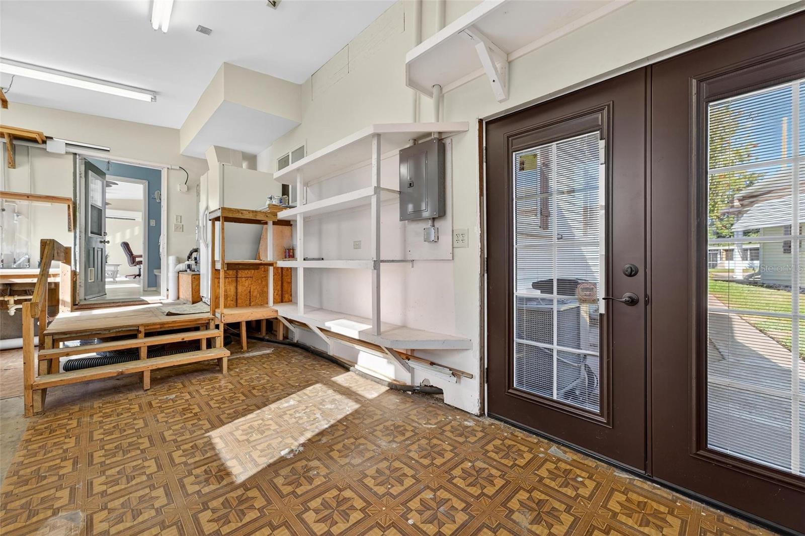 Image 46 of 75 For 945 Todd Way