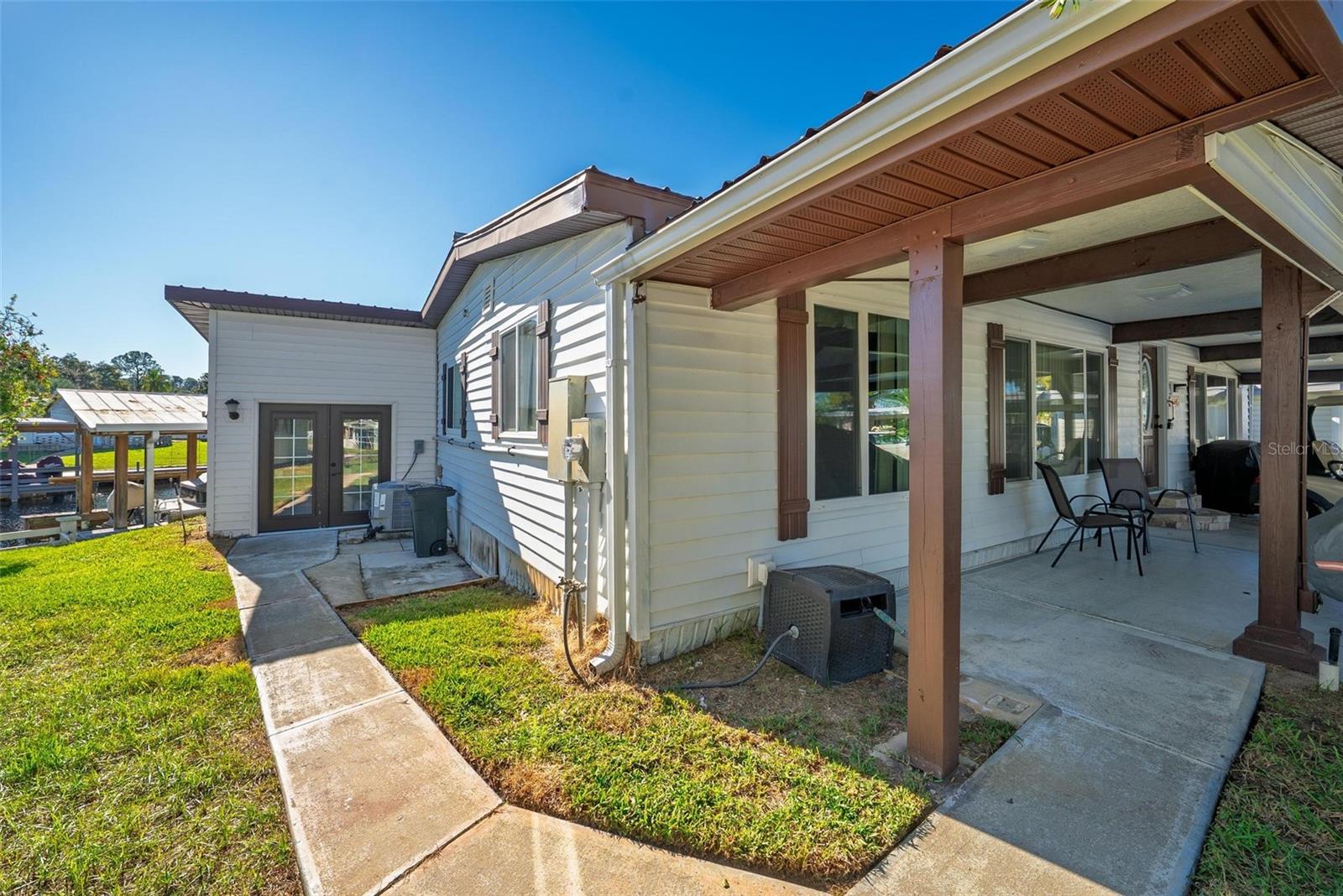 Image 47 of 75 For 945 Todd Way