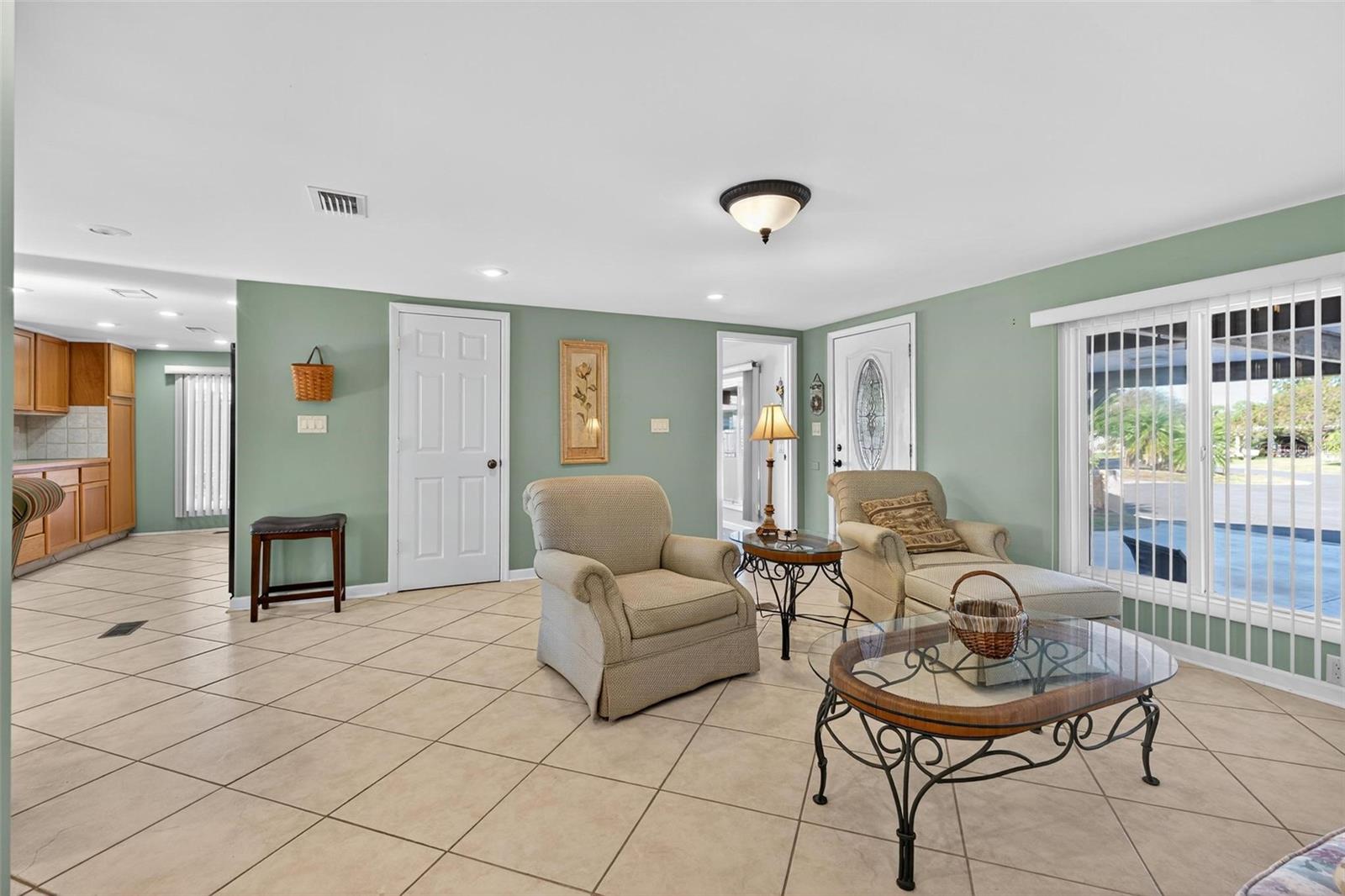 Image 7 of 75 For 945 Todd Way