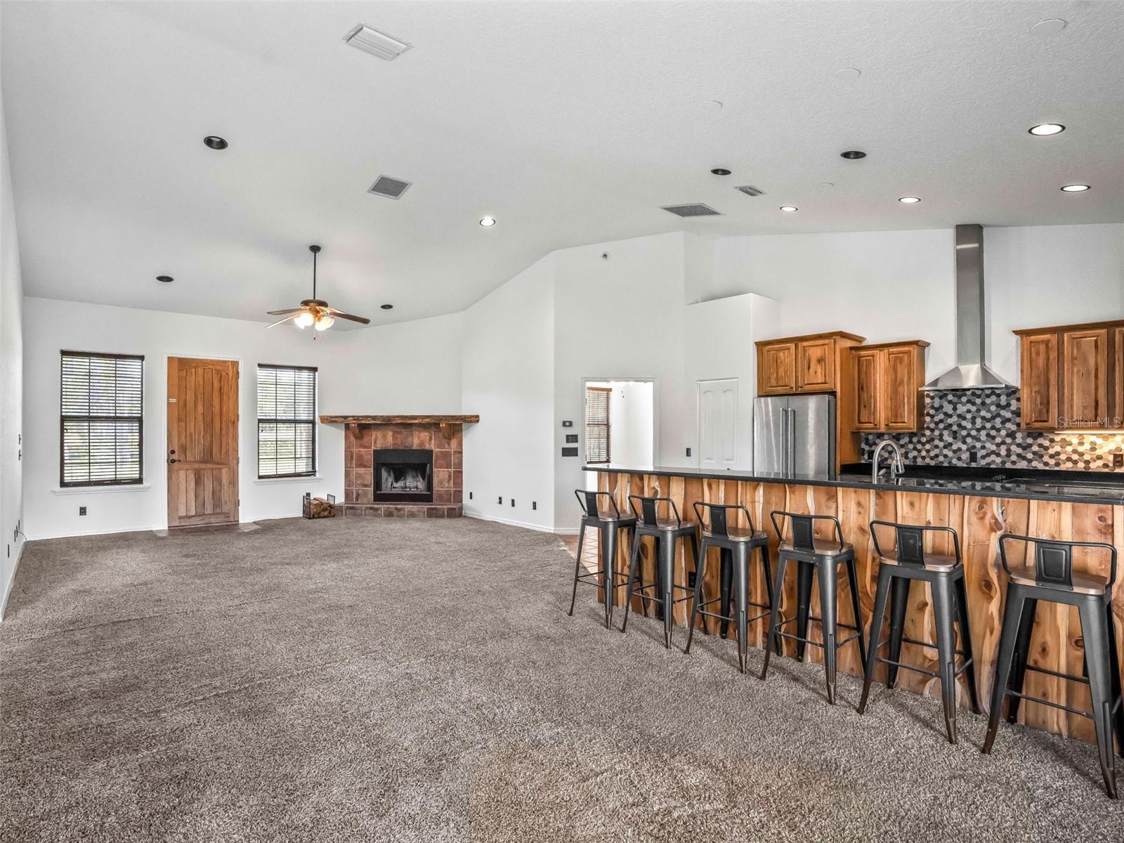 Image 16 of 56 For 15636 Highway 329