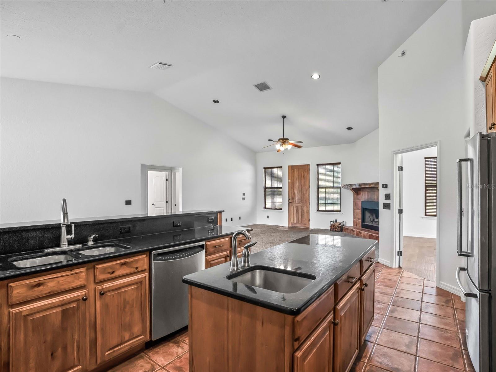 Image 22 of 56 For 15636 Highway 329