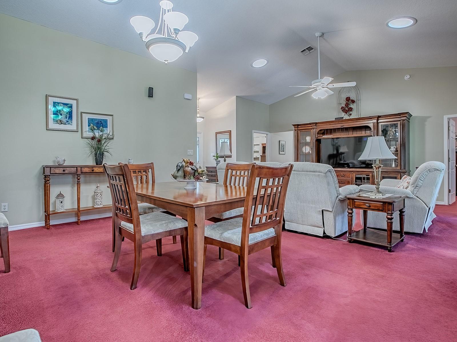 Image 12 of 62 For 25749 Whisper Oaks Road