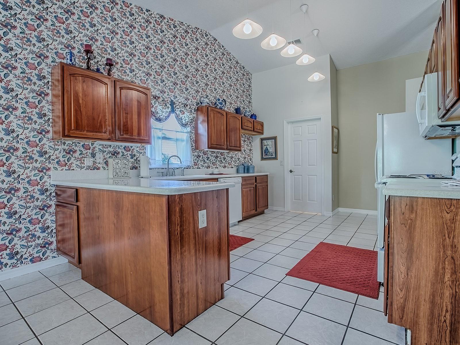 Image 21 of 62 For 25749 Whisper Oaks Road