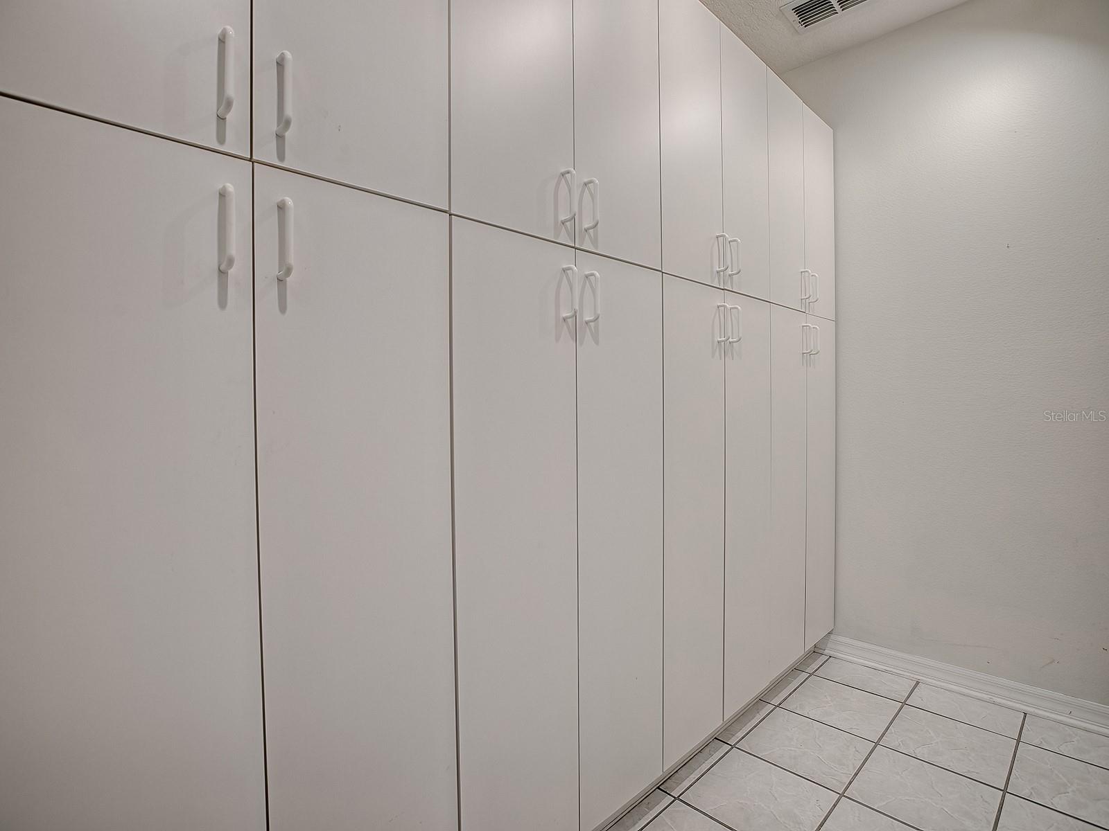 Image 41 of 62 For 25749 Whisper Oaks Road