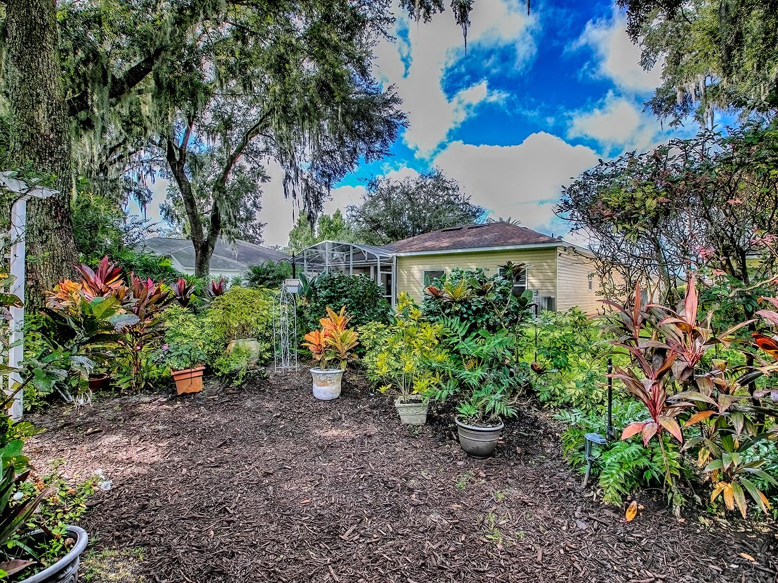 Image 49 of 62 For 25749 Whisper Oaks Road