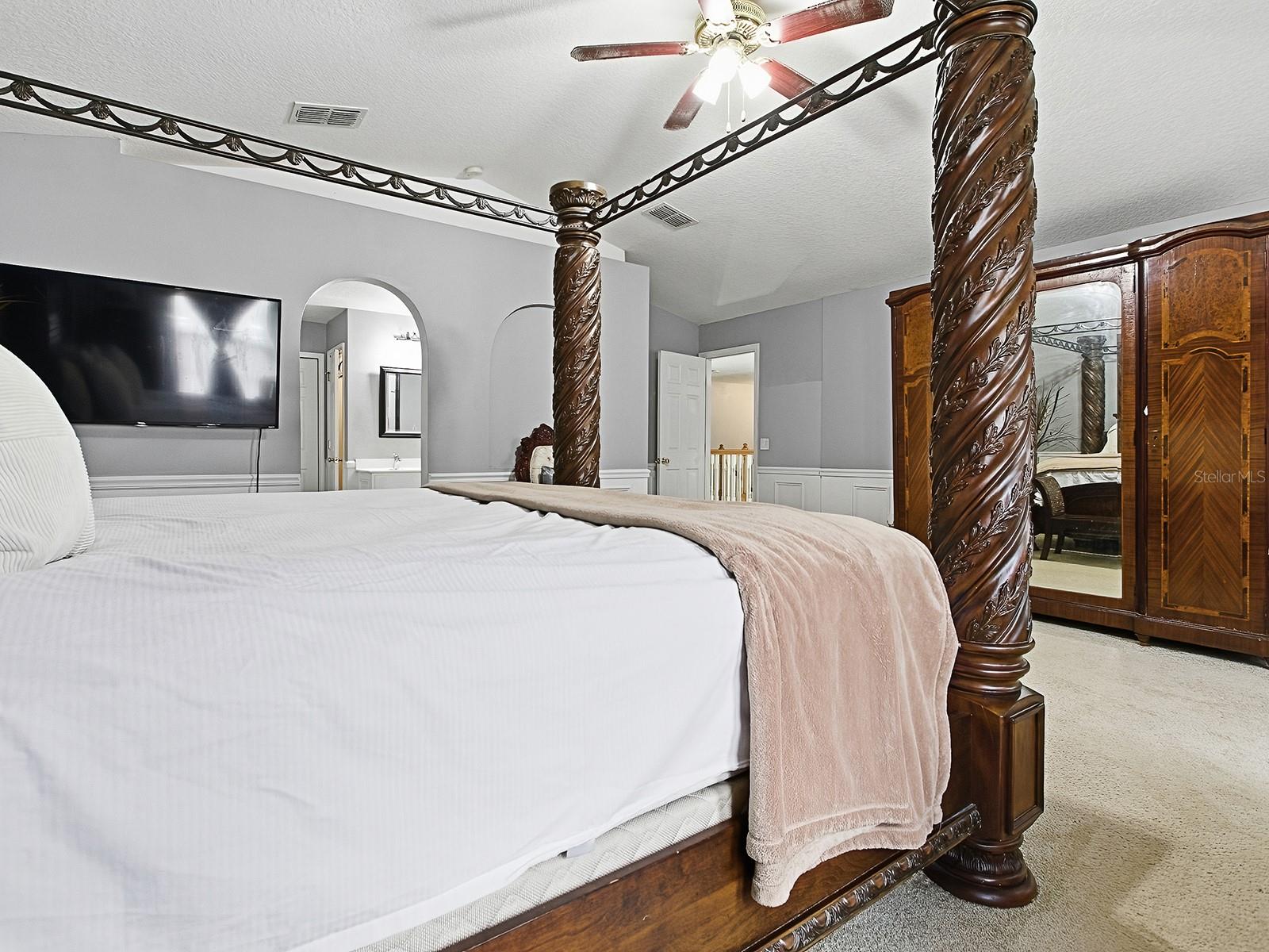 Image 33 of 67 For 7642 Park Hill Avenue