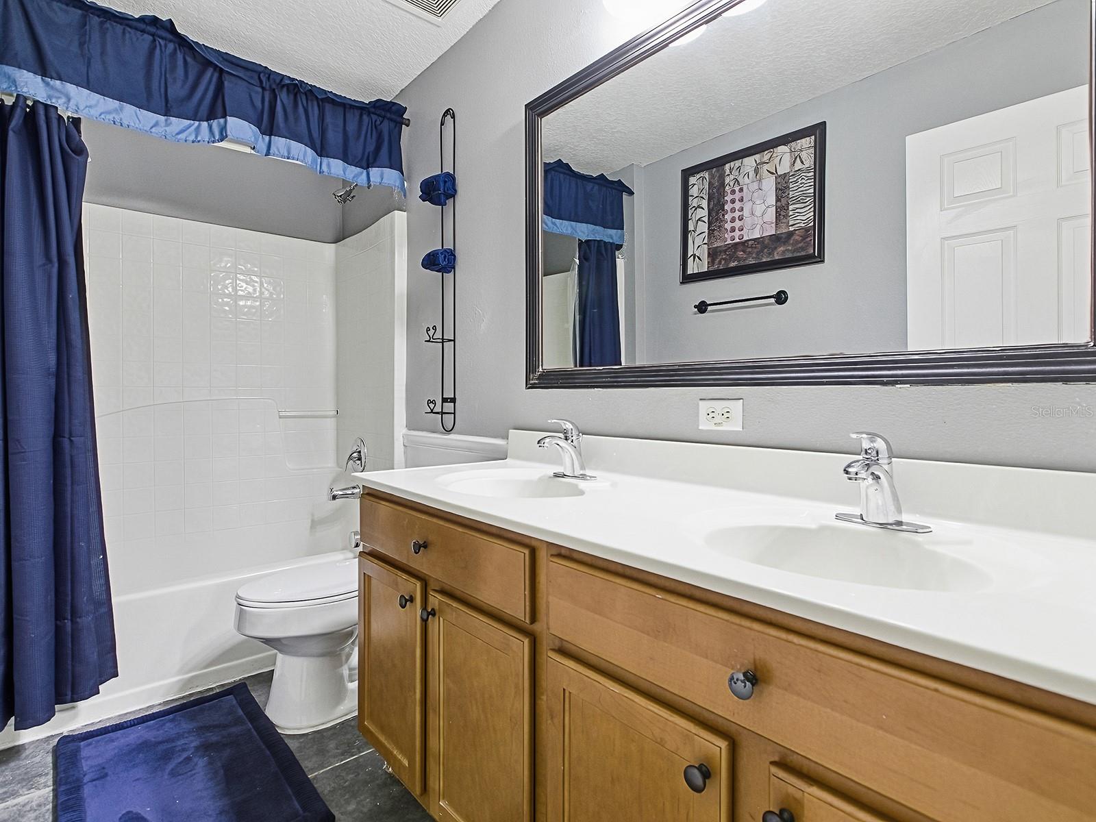 Image 40 of 67 For 7642 Park Hill Avenue