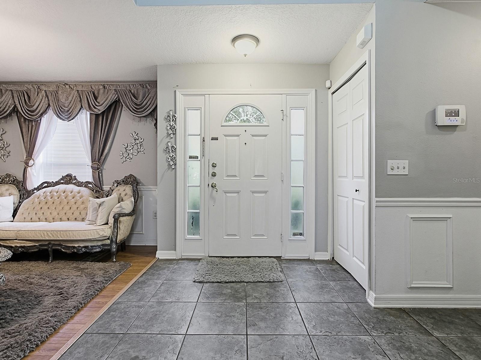 Image 6 of 67 For 7642 Park Hill Avenue