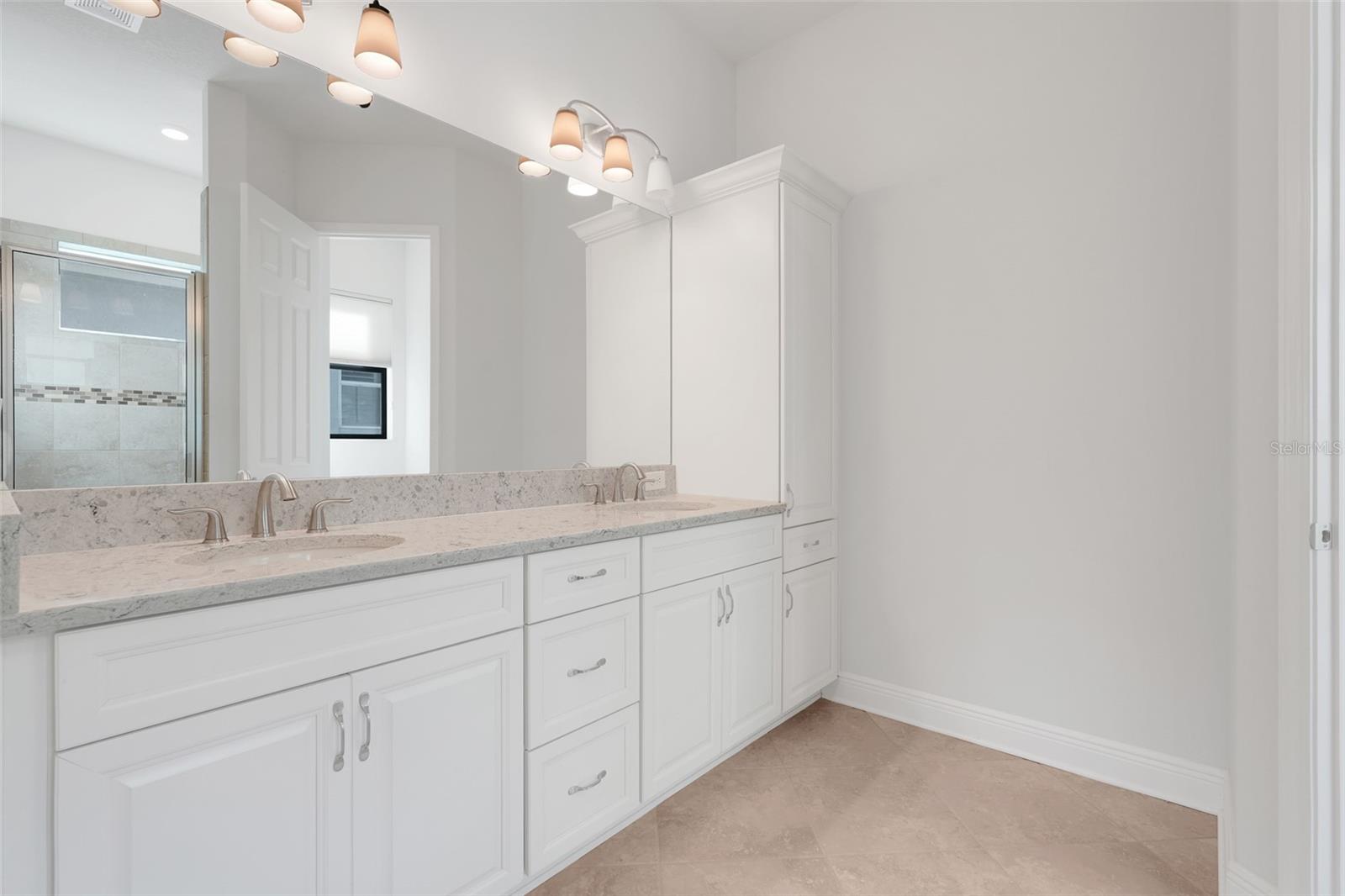 Listing photo id 20 for 1960 Ember Path