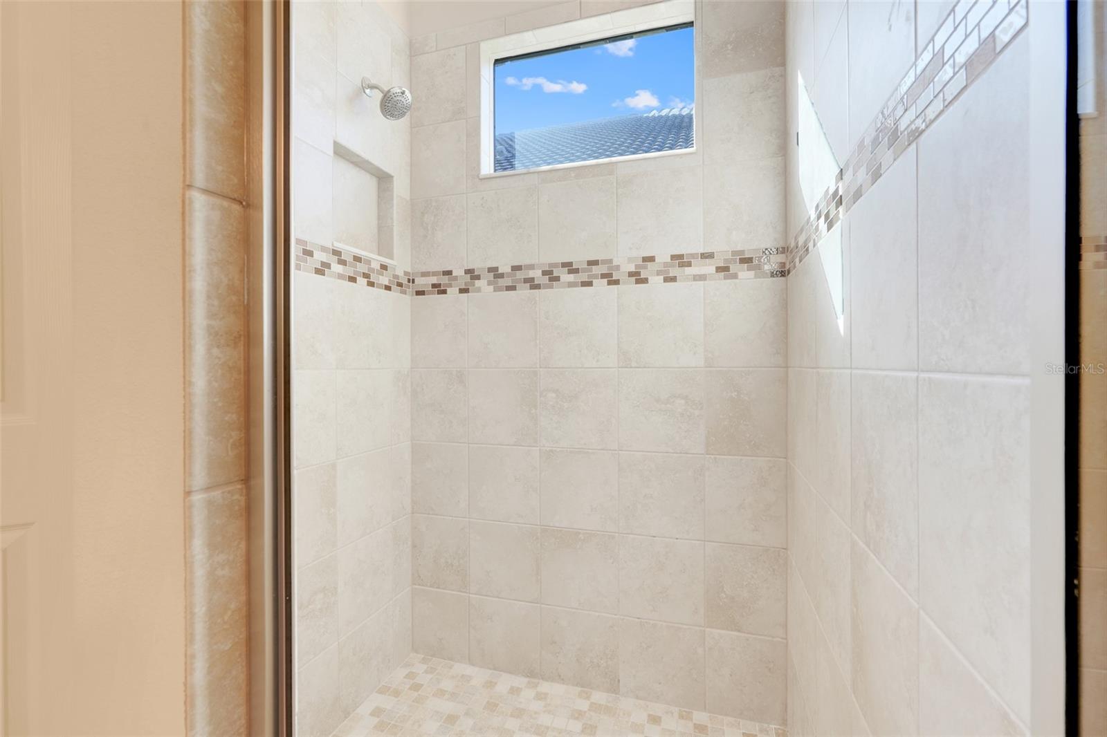 Listing photo id 21 for 1960 Ember Path