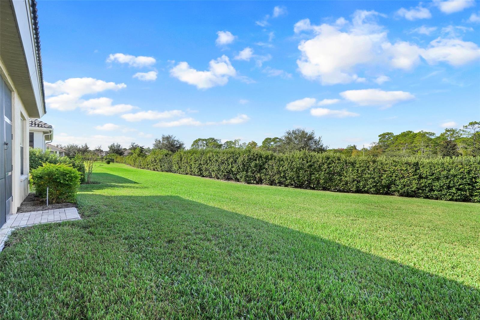 Listing photo id 30 for 1960 Ember Path