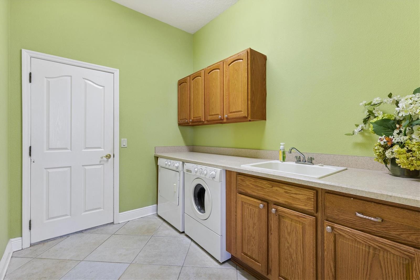 Image 41 of 60 For 664 Ternberry Forest Drive