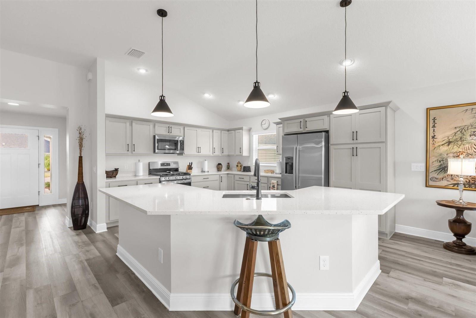 Image 11 of 52 For 6957 Minchew Circle