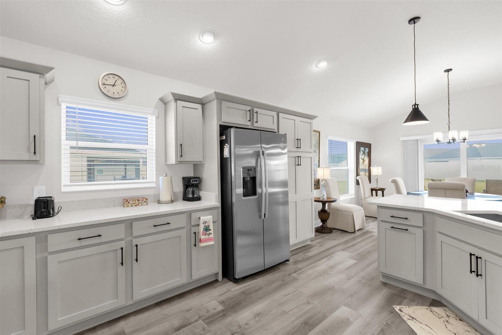 Image 14 of 52 For 6957 Minchew Circle