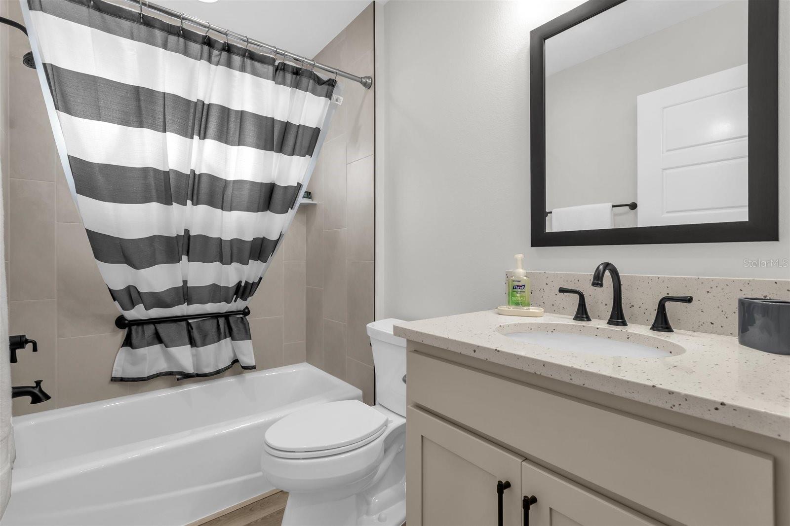 Image 18 of 52 For 6957 Minchew Circle