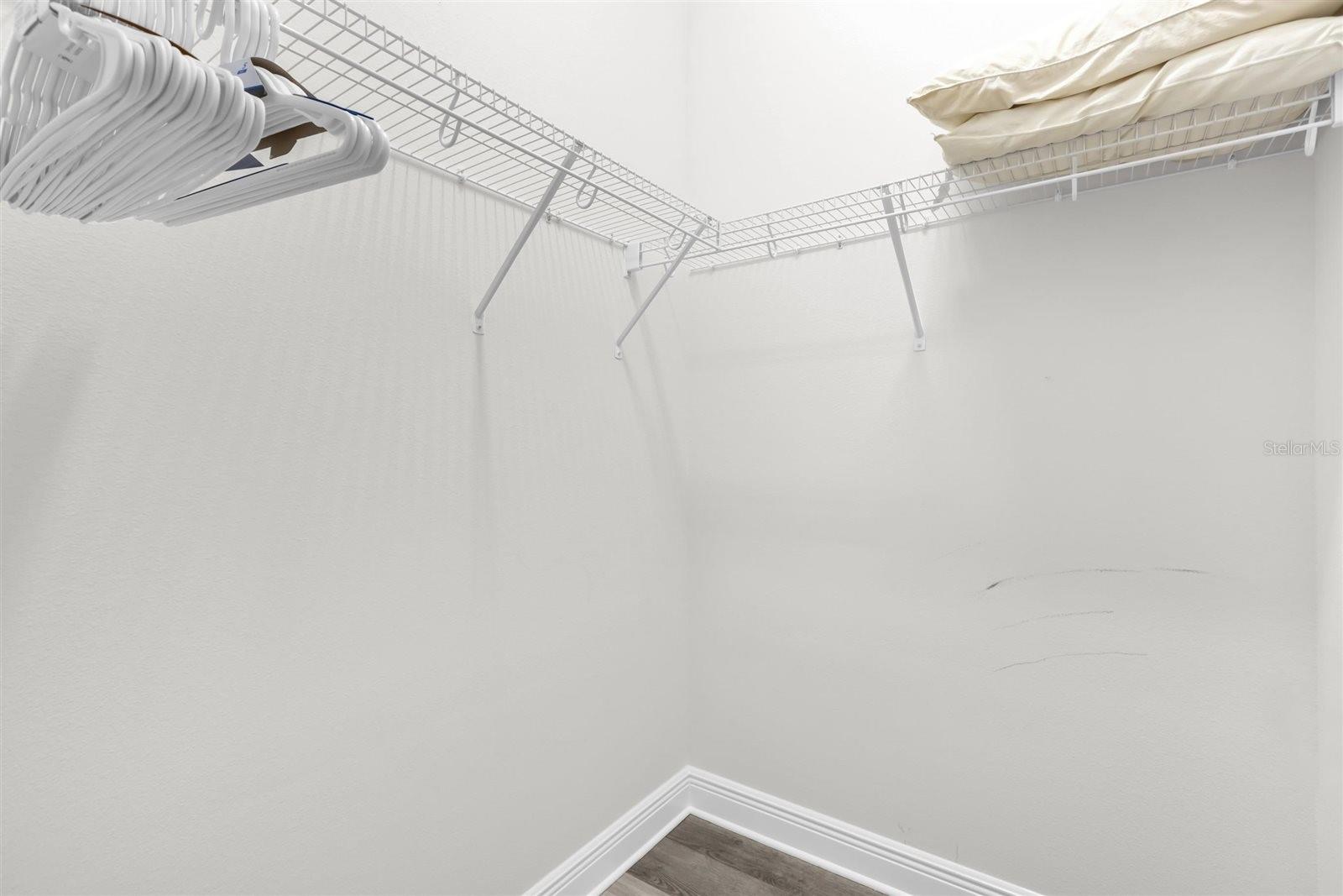 Image 23 of 52 For 6957 Minchew Circle