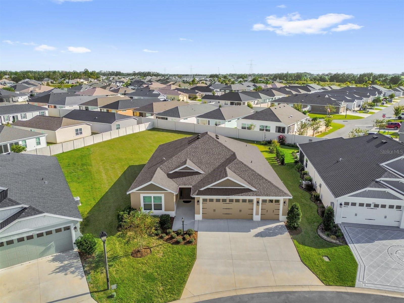 Image 36 of 52 For 6957 Minchew Circle