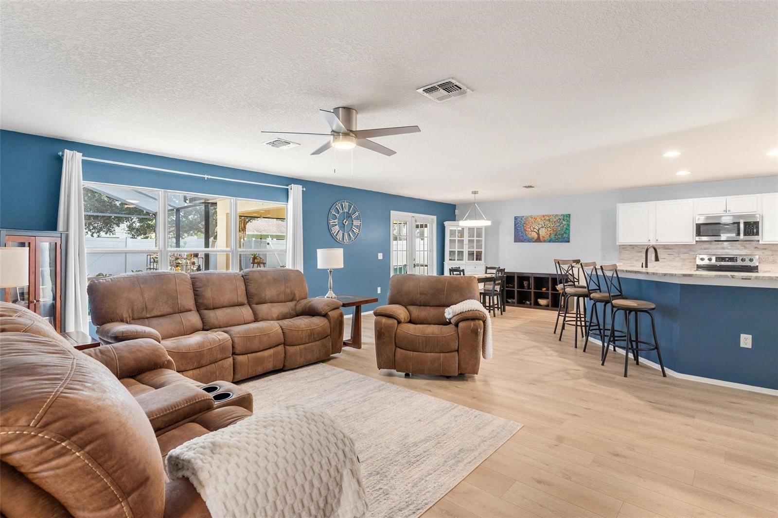 Image 11 of 47 For 5024 Ballark Street