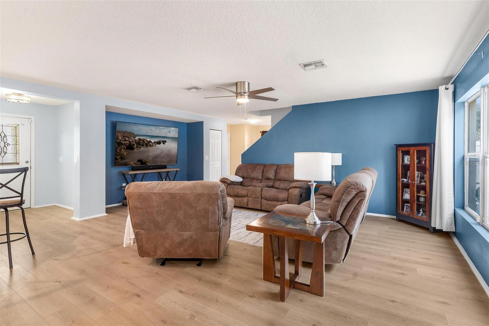 Image 9 of 47 For 5024 Ballark Street