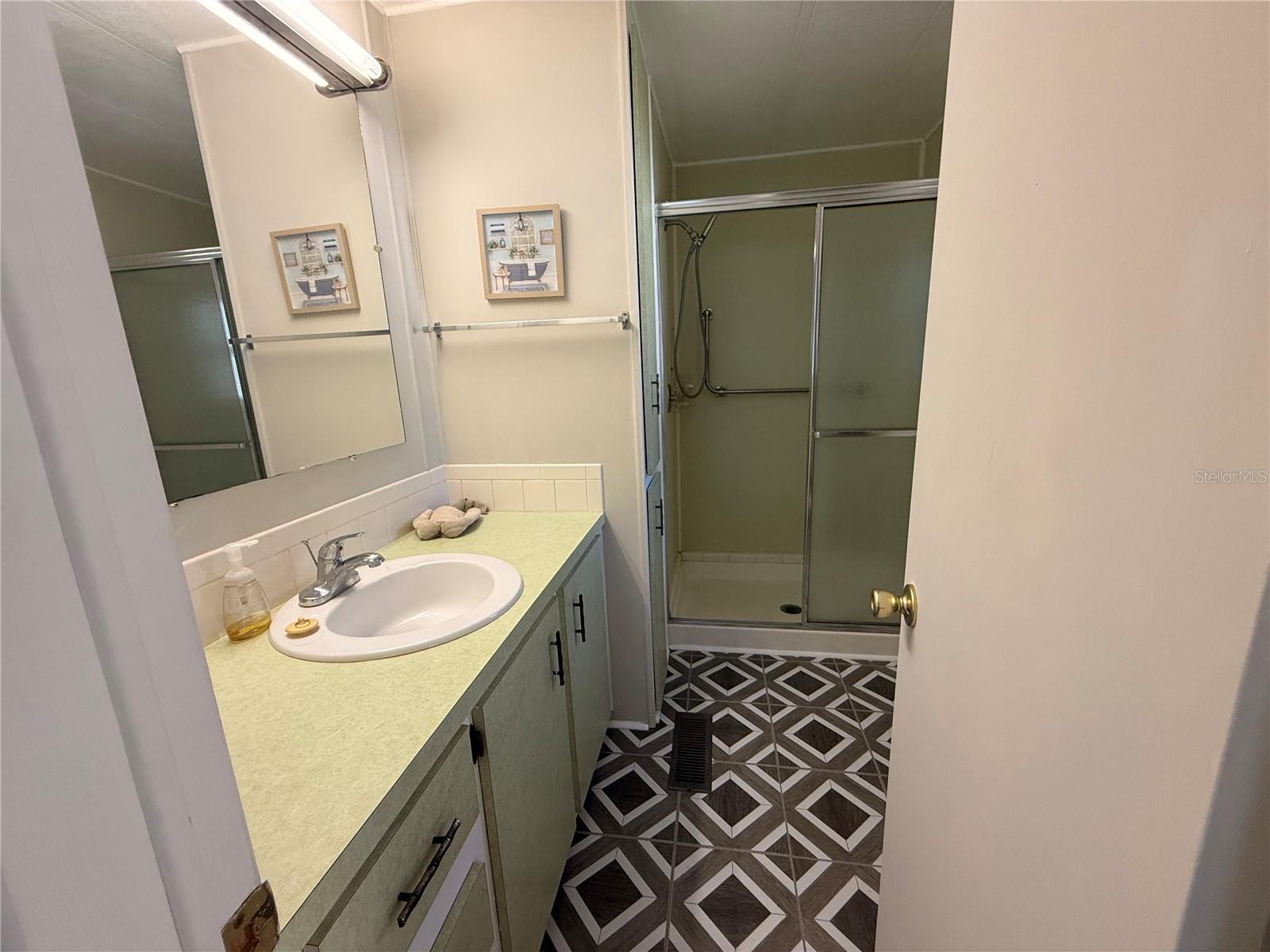 Image 14 of 19 For 27 Bobwhite Road