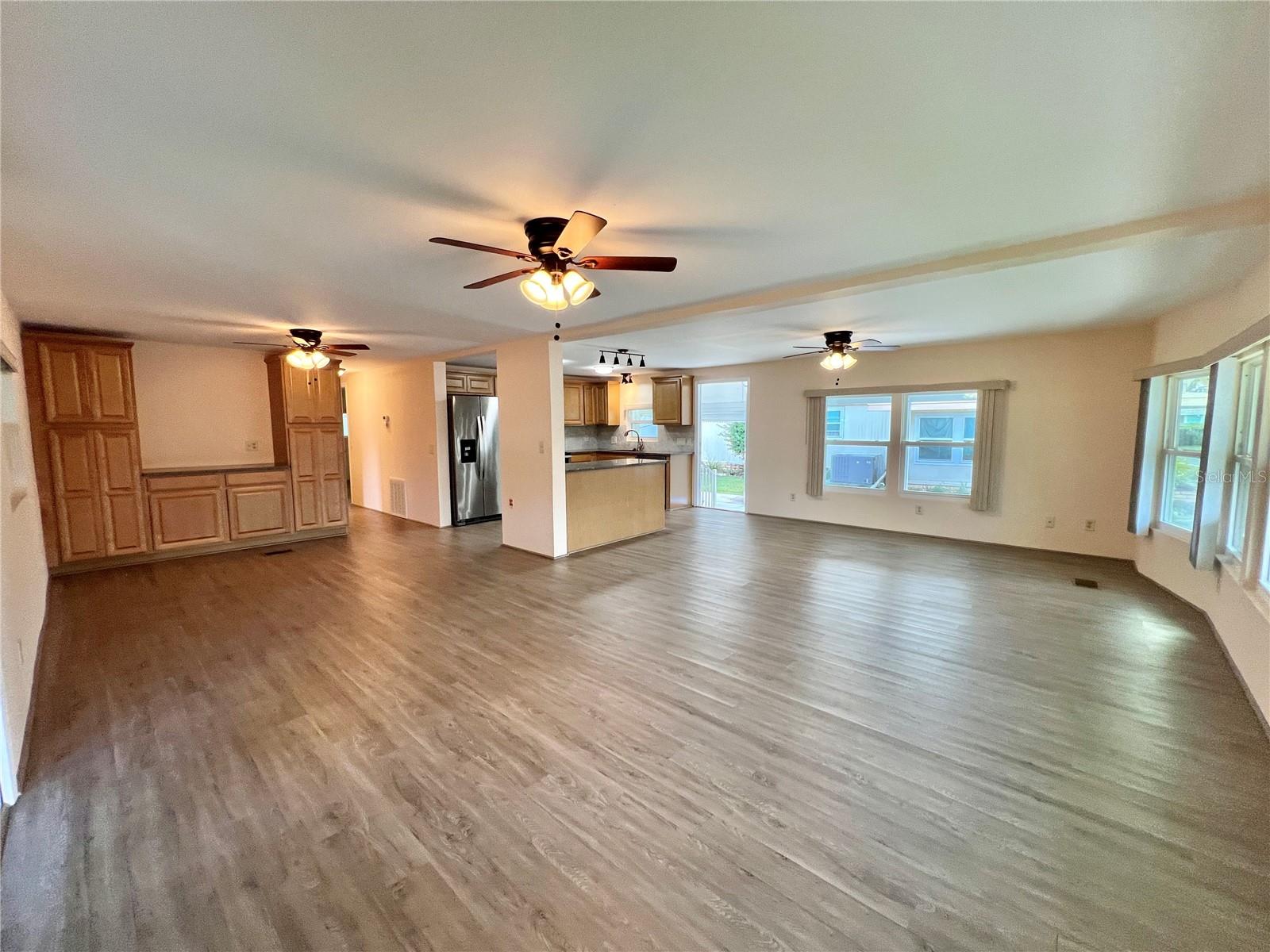 Image 11 of 92 For 176 Azalea Trail