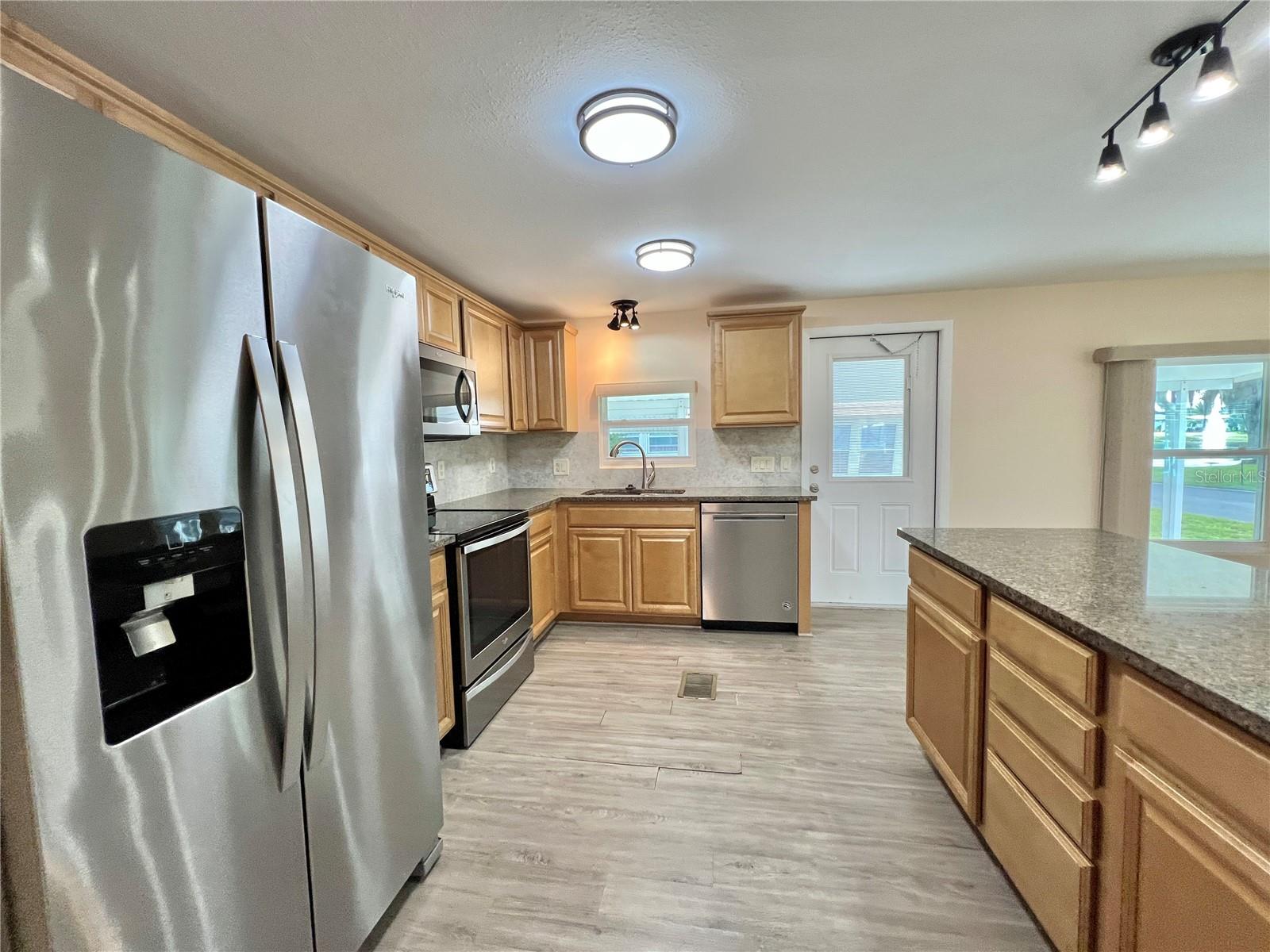 Image 21 of 92 For 176 Azalea Trail