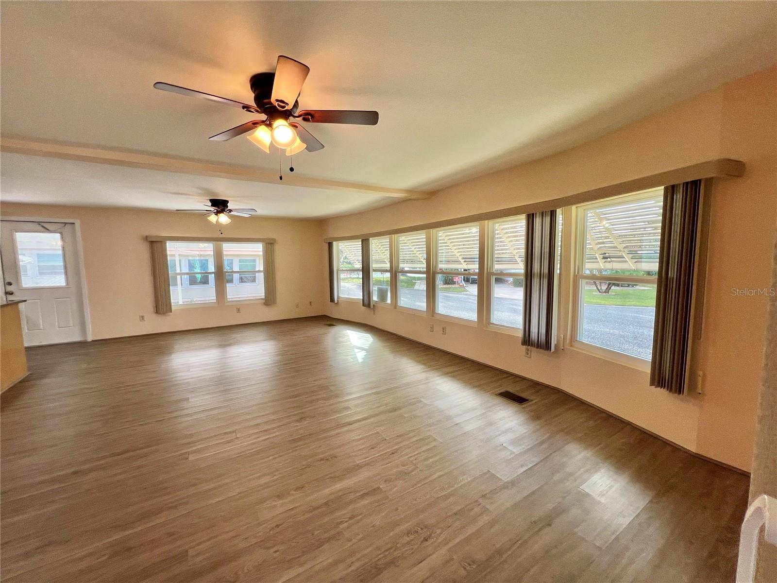 Image 27 of 92 For 176 Azalea Trail