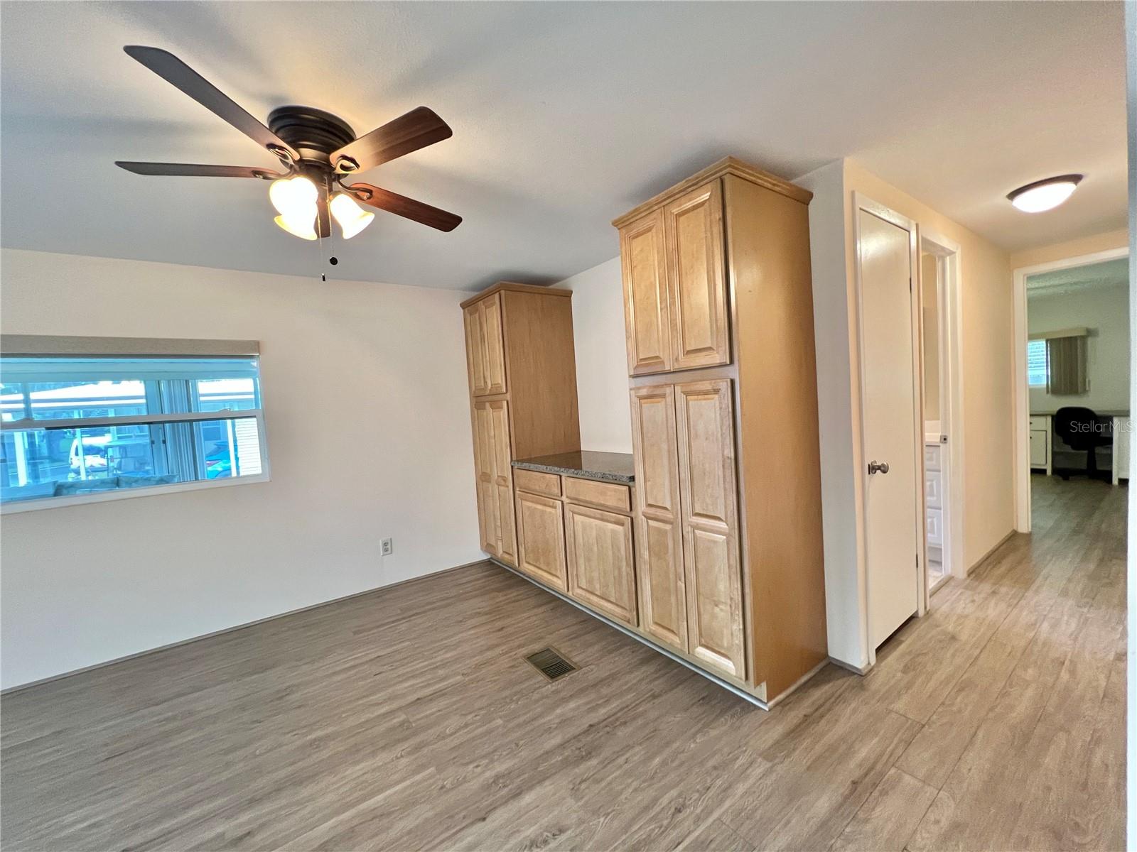 Image 29 of 92 For 176 Azalea Trail