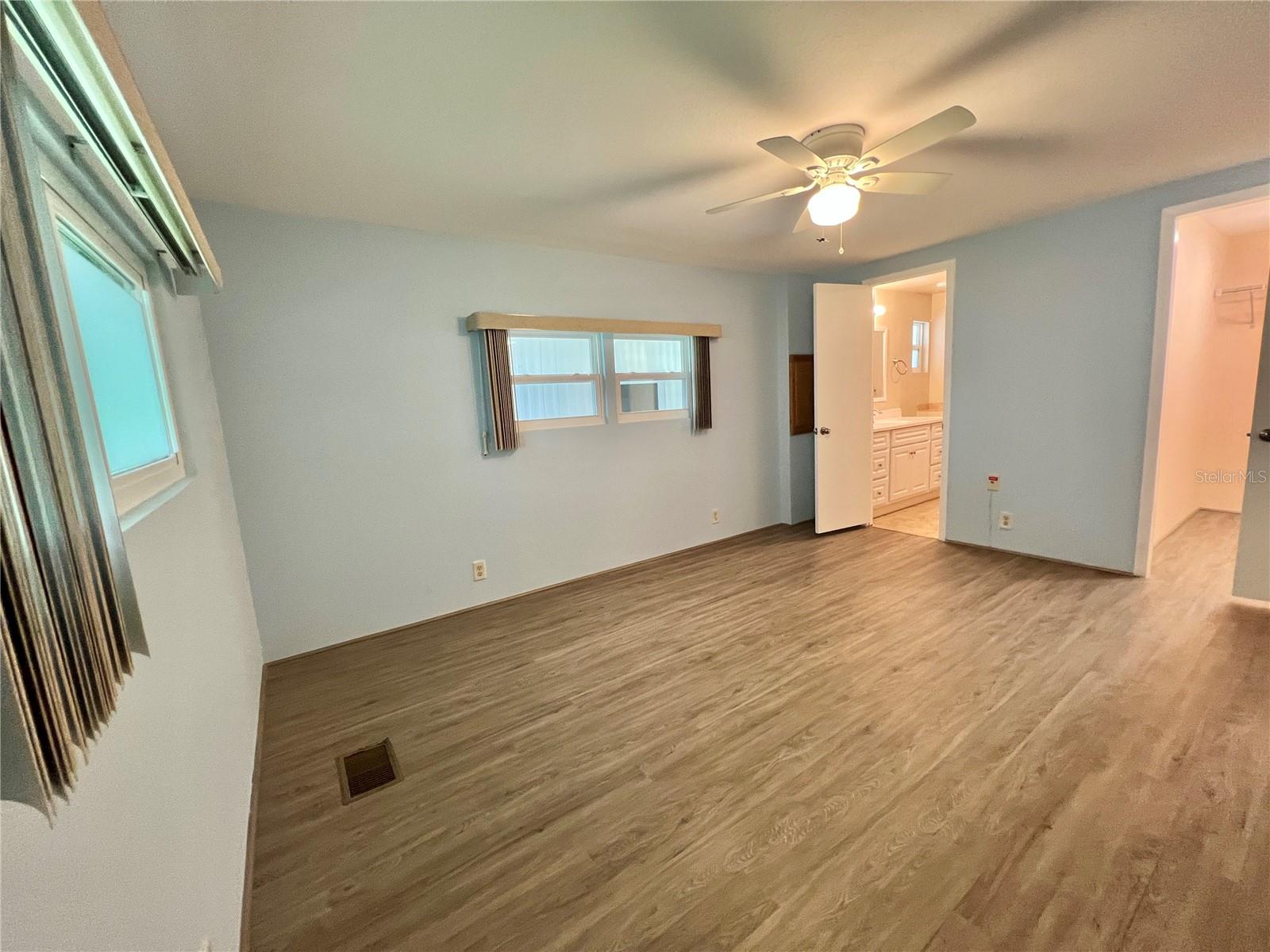 Image 47 of 92 For 176 Azalea Trail