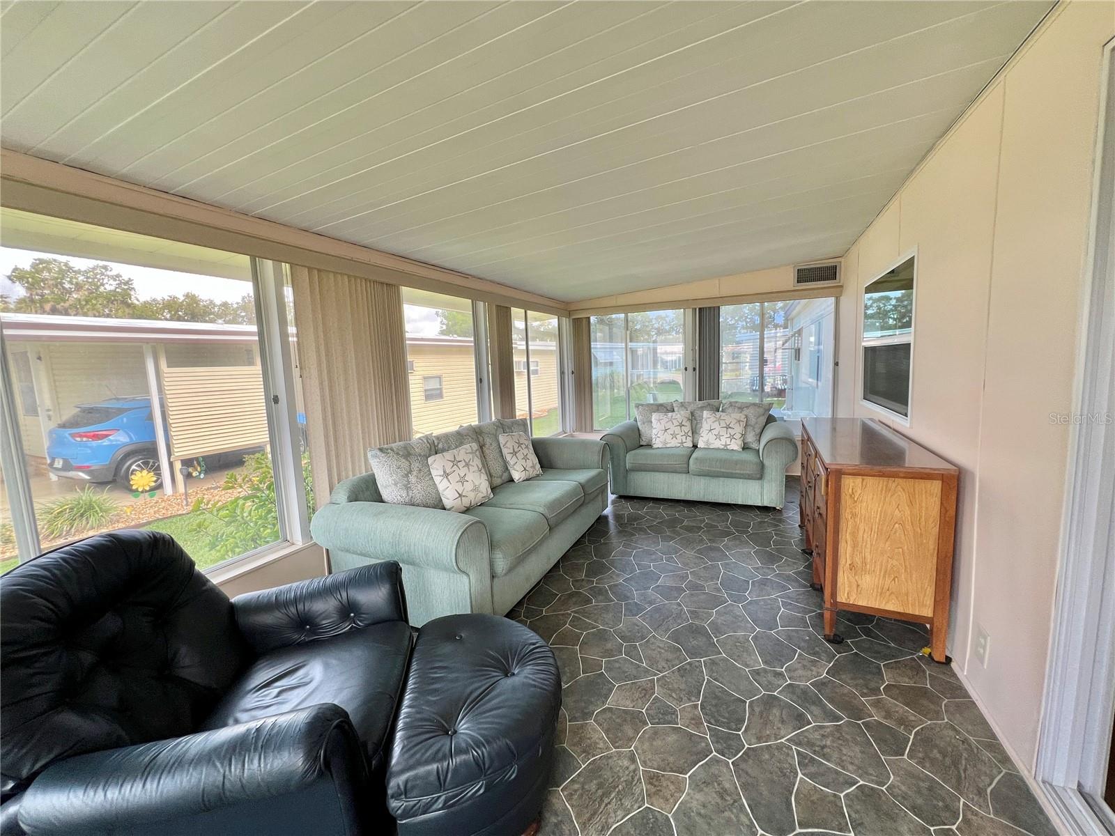 Image 5 of 92 For 176 Azalea Trail