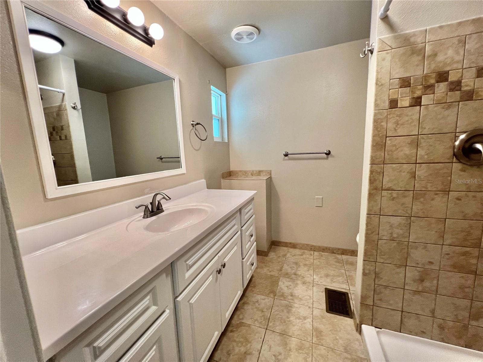 Image 56 of 92 For 176 Azalea Trail