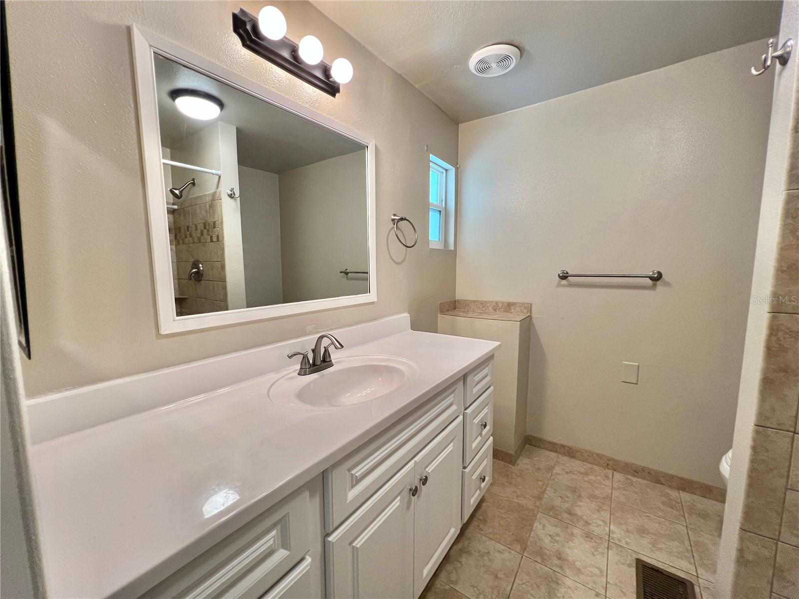 Image 58 of 92 For 176 Azalea Trail