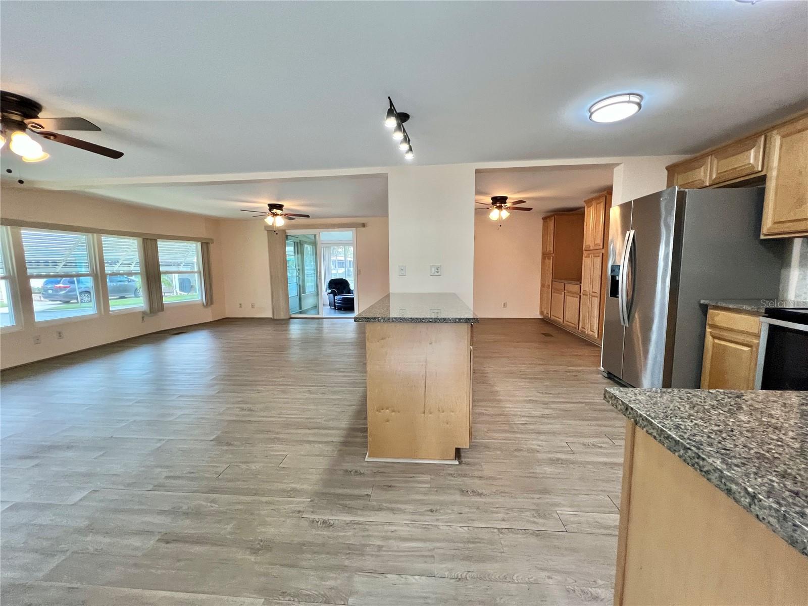 Image 6 of 92 For 176 Azalea Trail