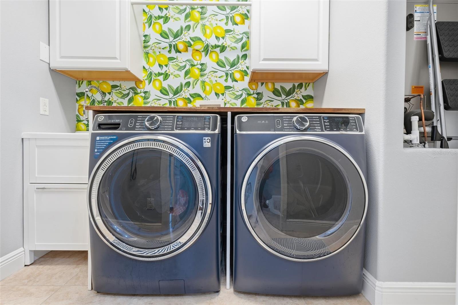 Image 21 of 54 For 4850 Royce Drive