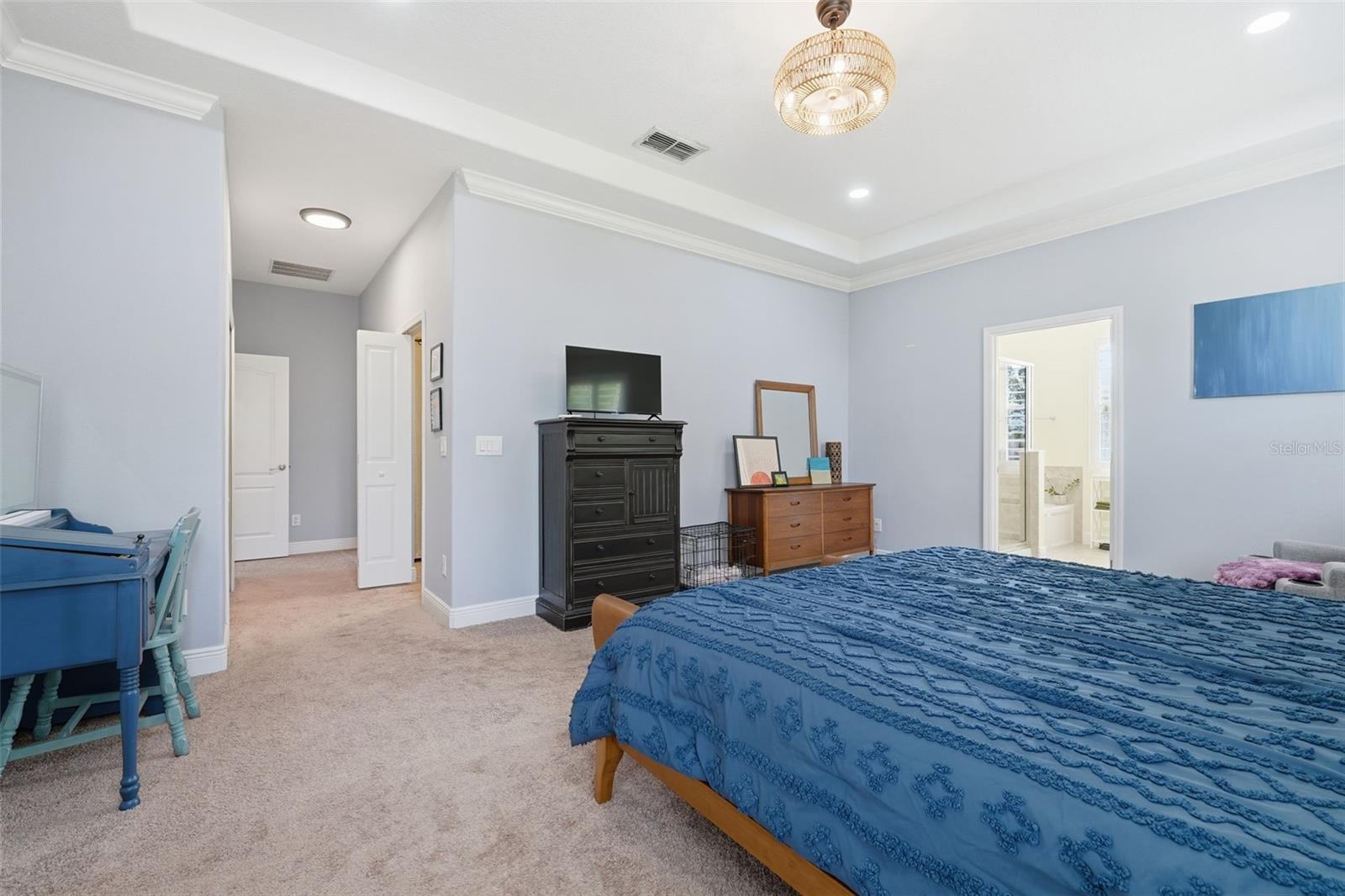 Image 25 of 54 For 4850 Royce Drive