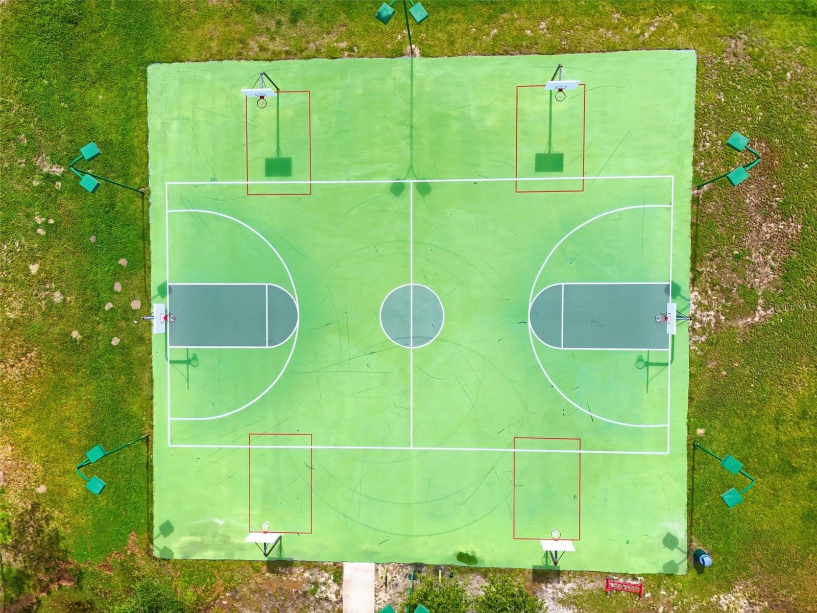 Image 53 of 54 For 4850 Royce Drive