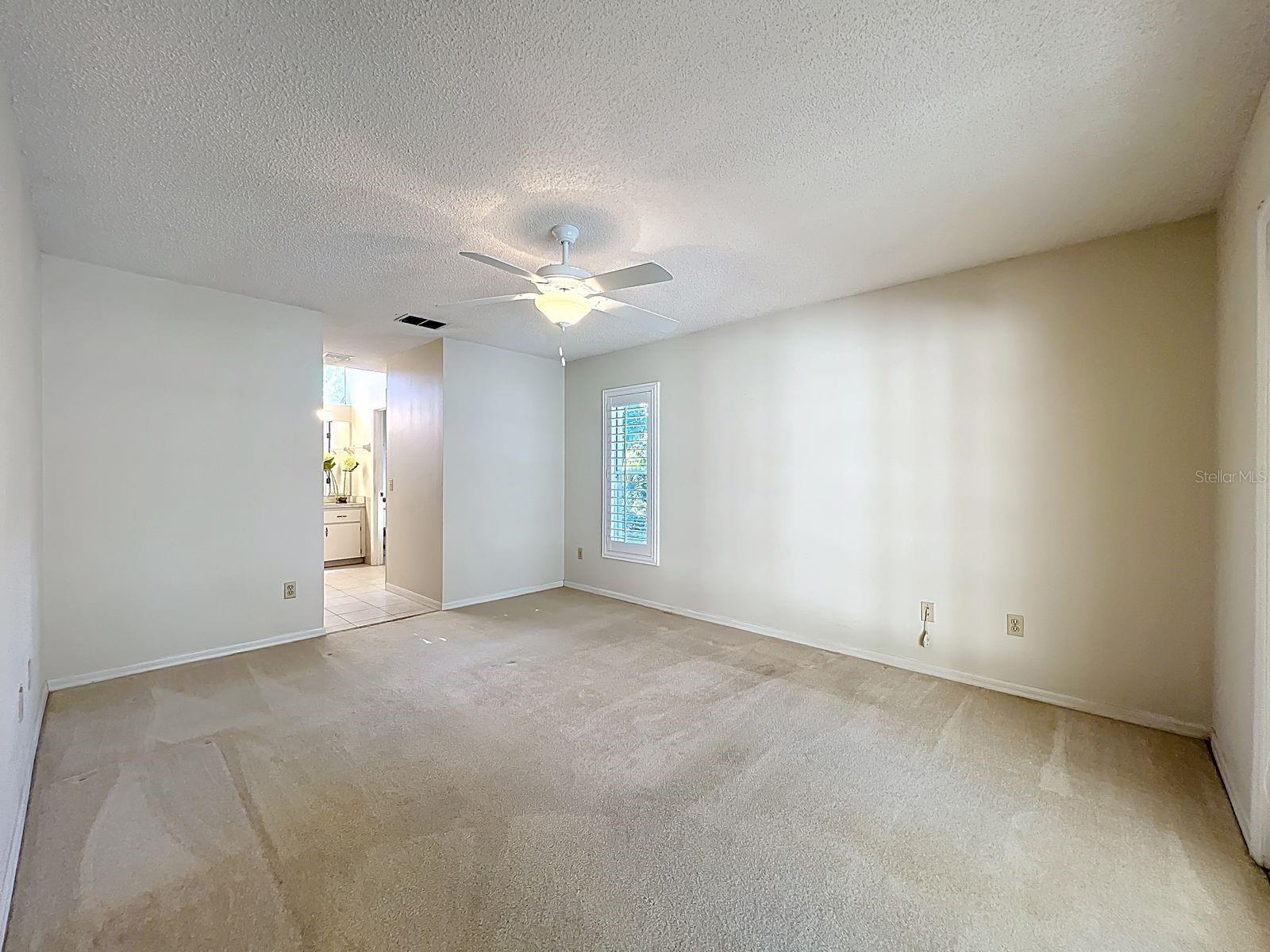 Image 10 of 29 For 10040 Silver Bluff Drive