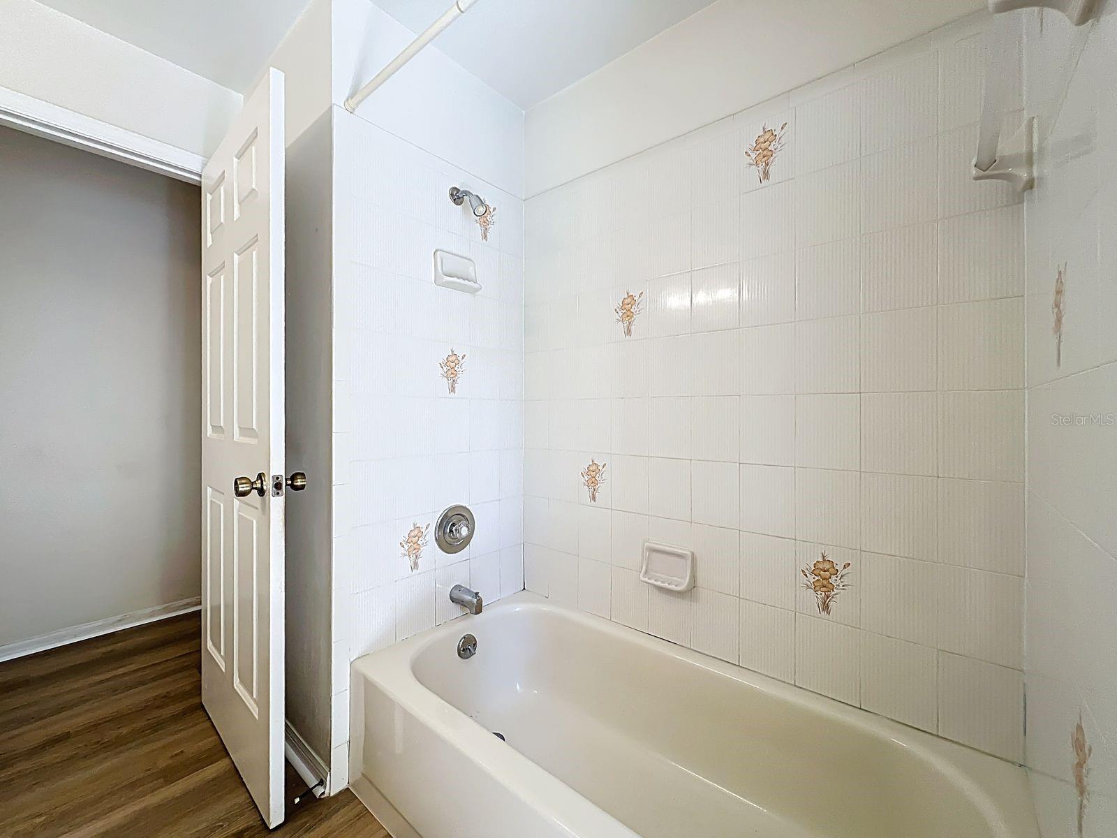 Image 19 of 29 For 10040 Silver Bluff Drive