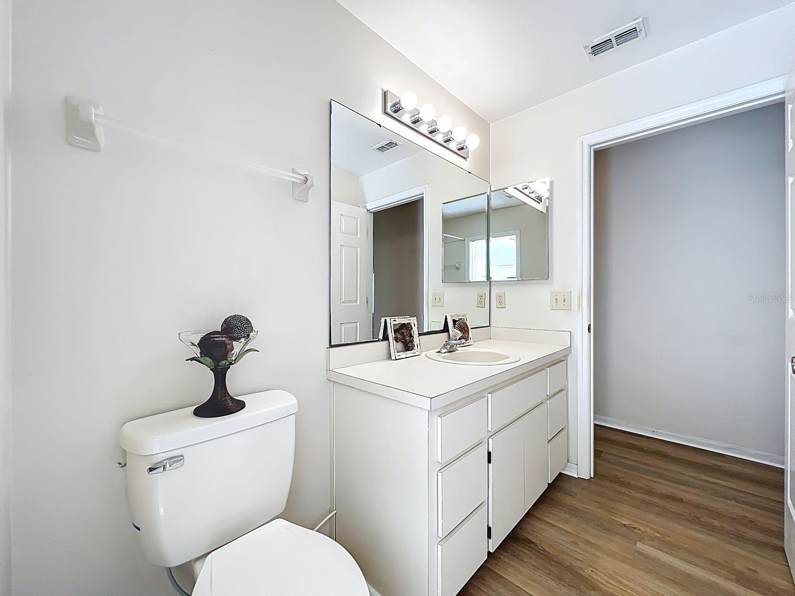 Image 20 of 29 For 10040 Silver Bluff Drive