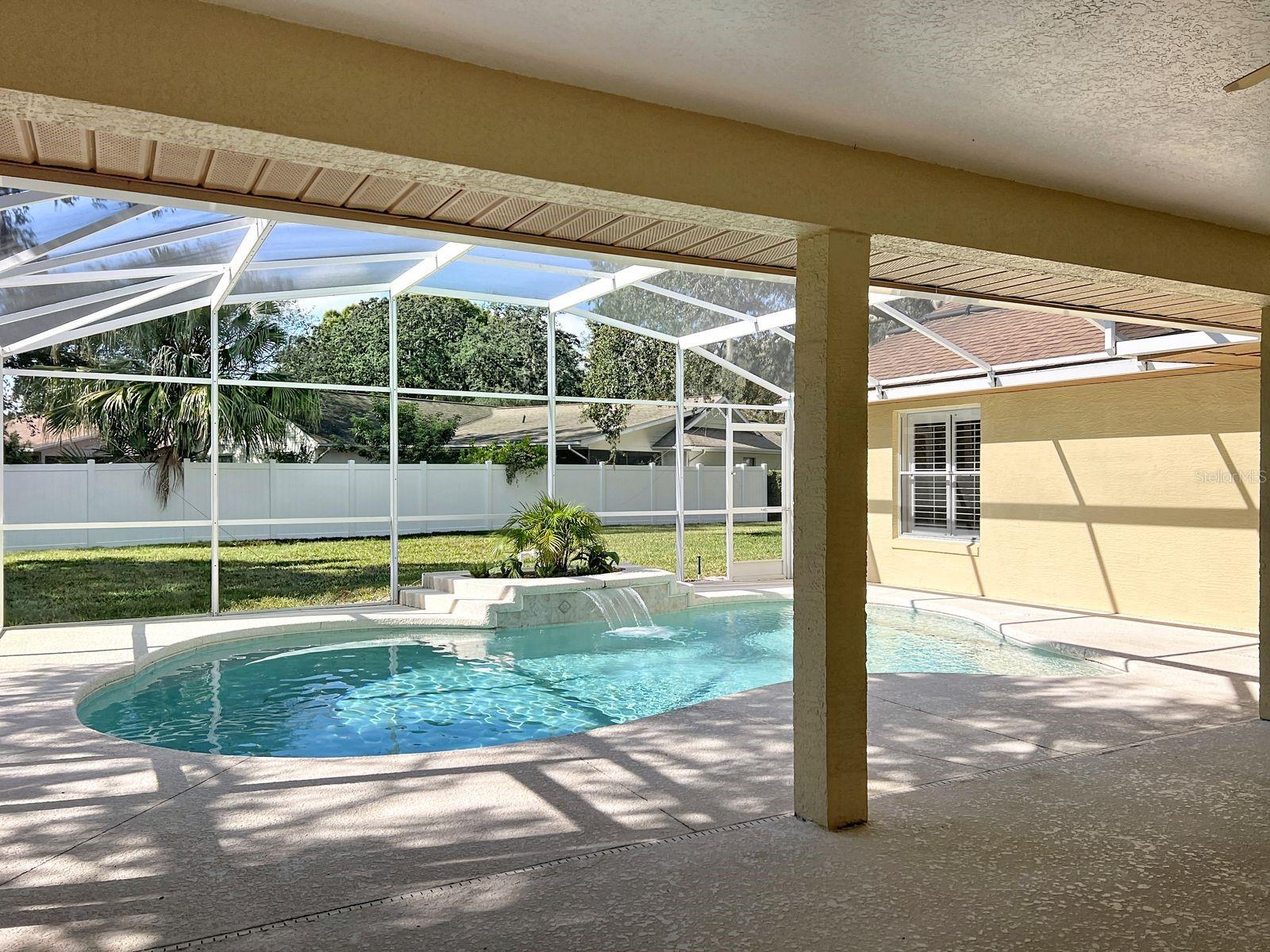 Image 23 of 29 For 10040 Silver Bluff Drive