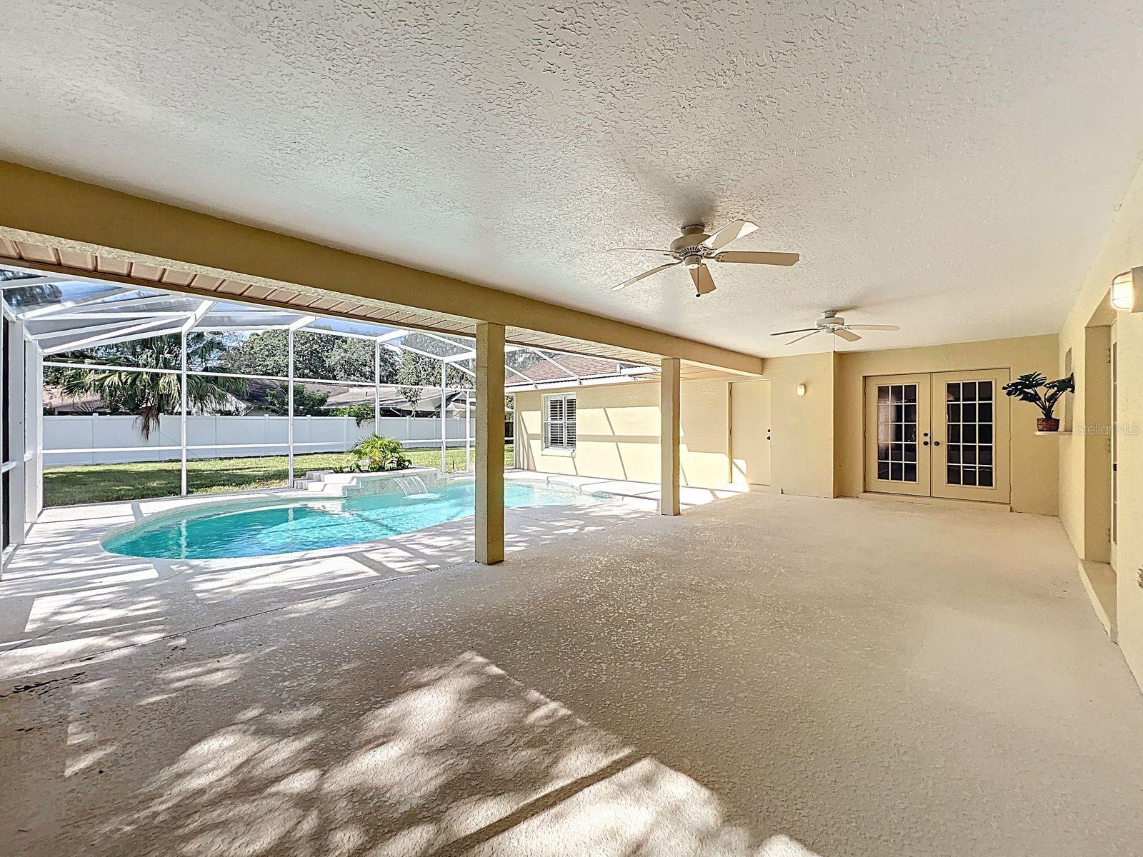 Image 24 of 29 For 10040 Silver Bluff Drive