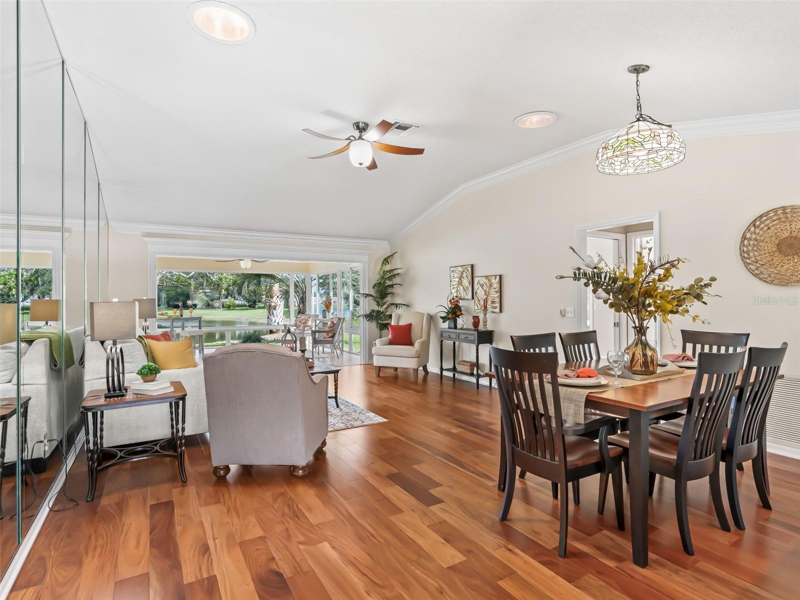 Image 10 of 51 For 1013 Del Rio Drive