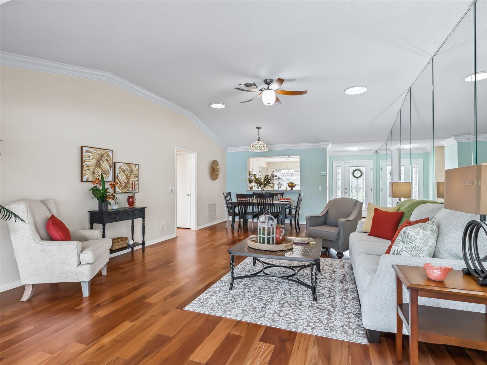 Image 19 of 51 For 1013 Del Rio Drive